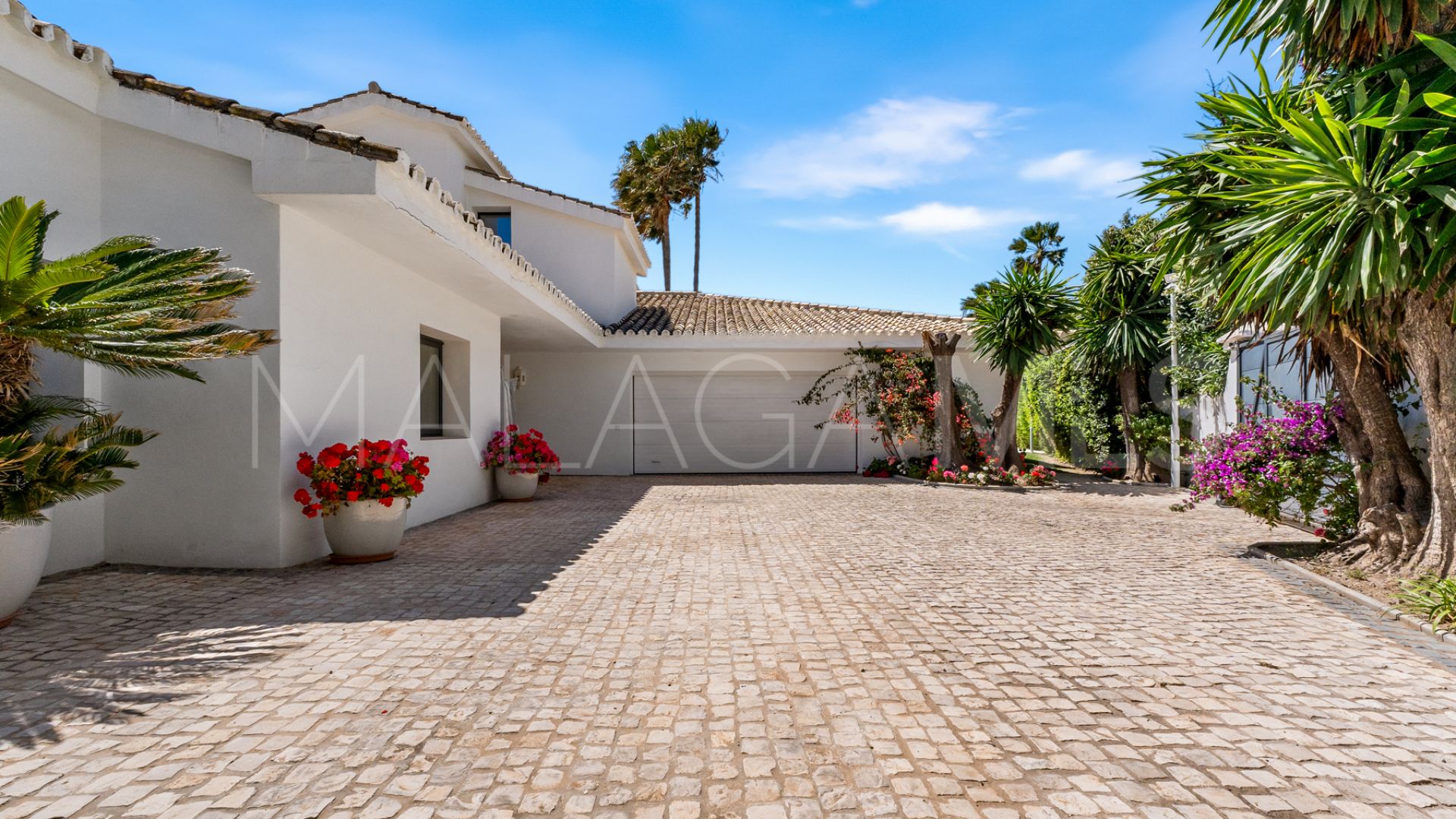 9 bedrooms villa in Guadalmina Baja for sale