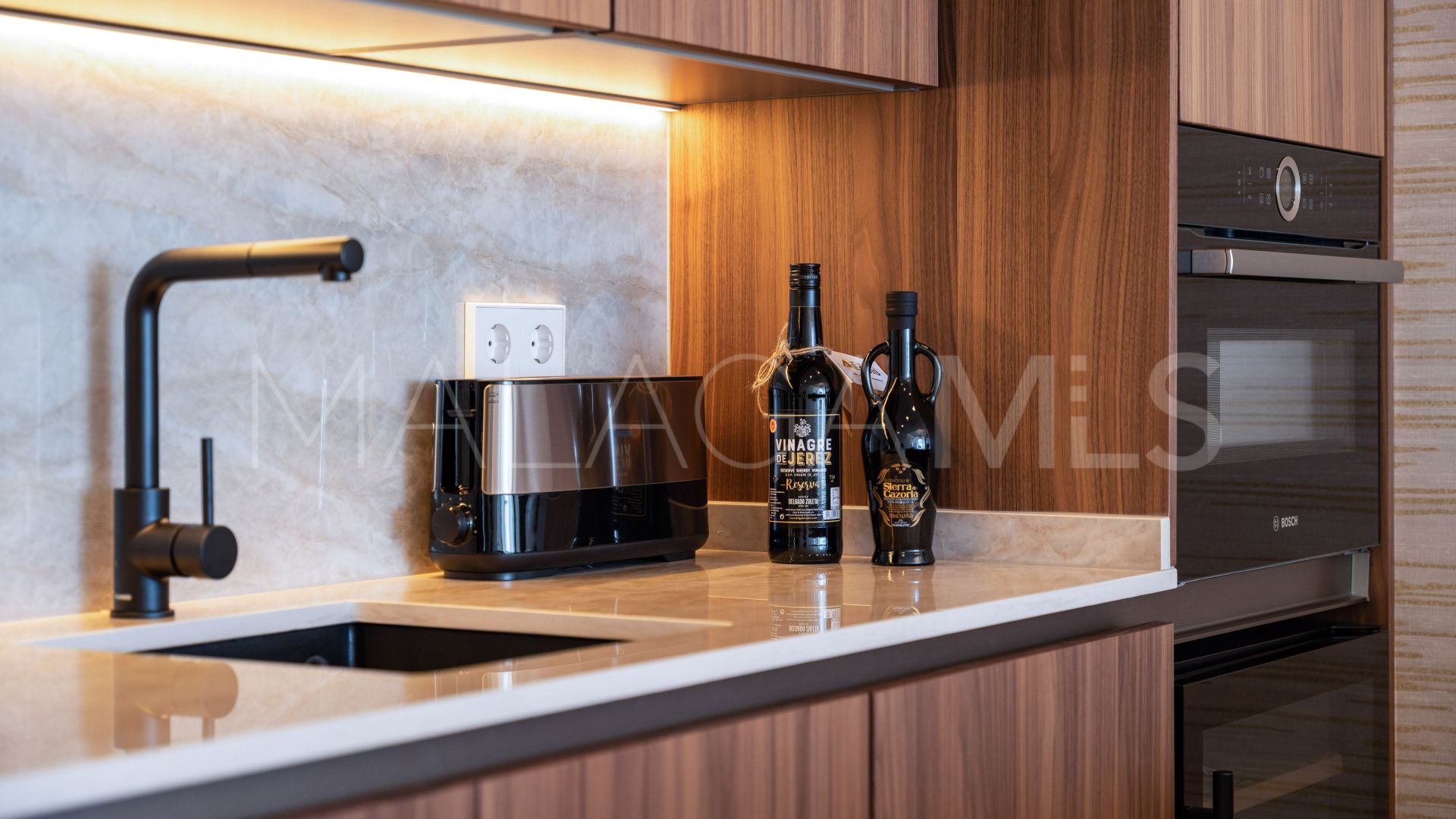 Wohnung for sale in Marbella - Puerto Banus