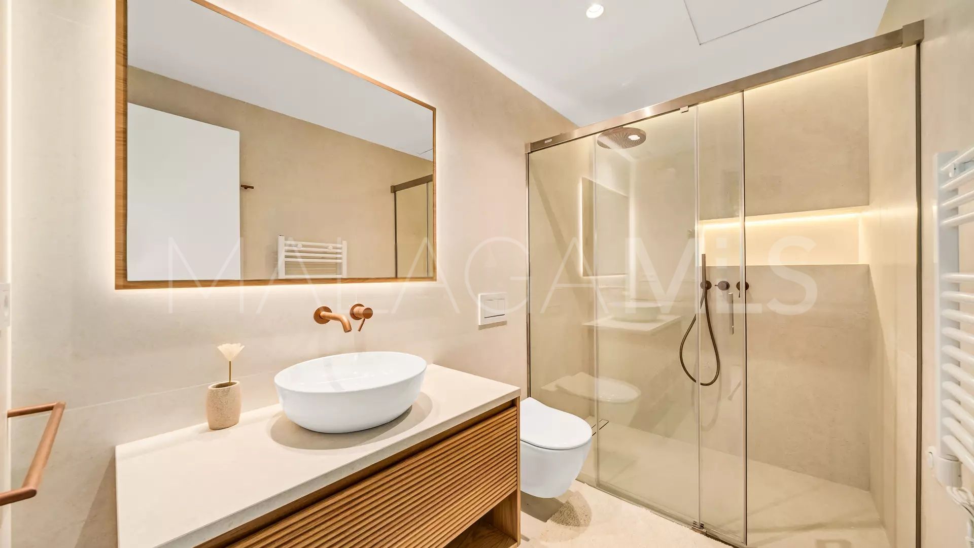 Golden Mile, adosado for sale with 5 bedrooms