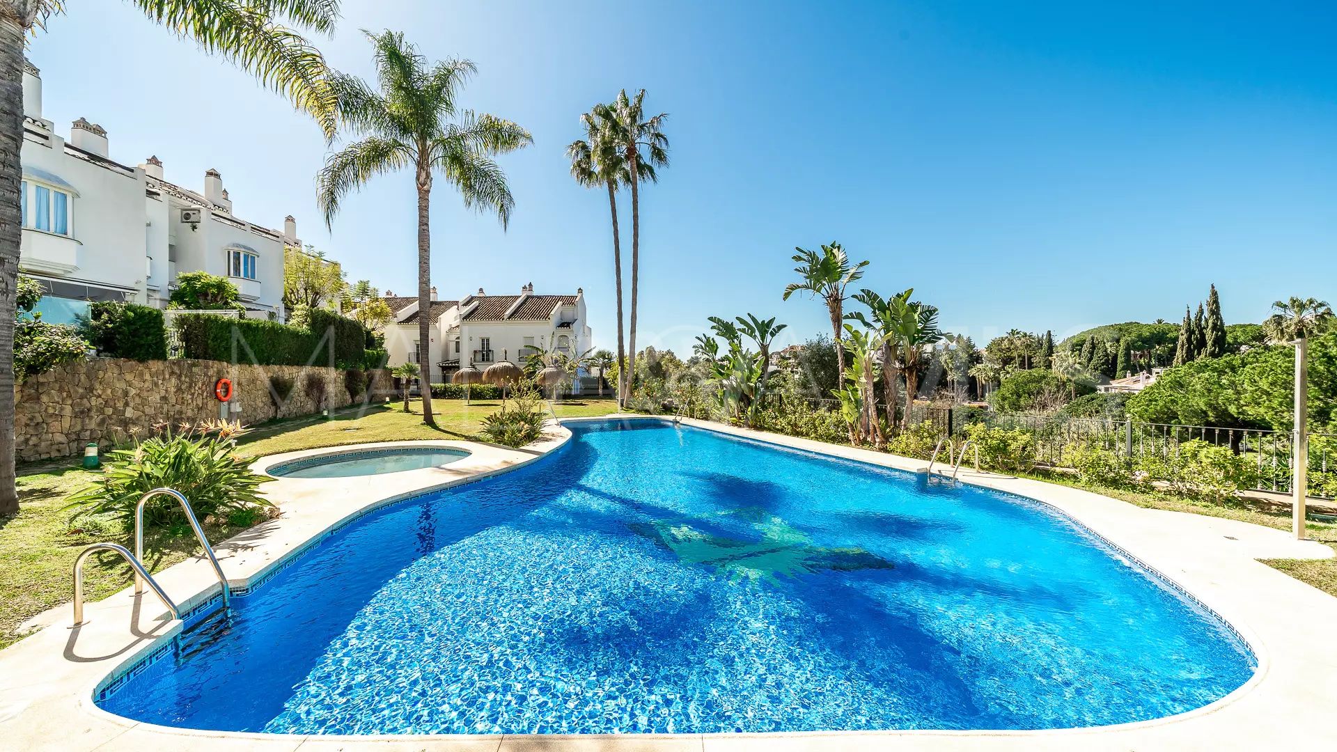 Golden Mile, adosado for sale with 5 bedrooms