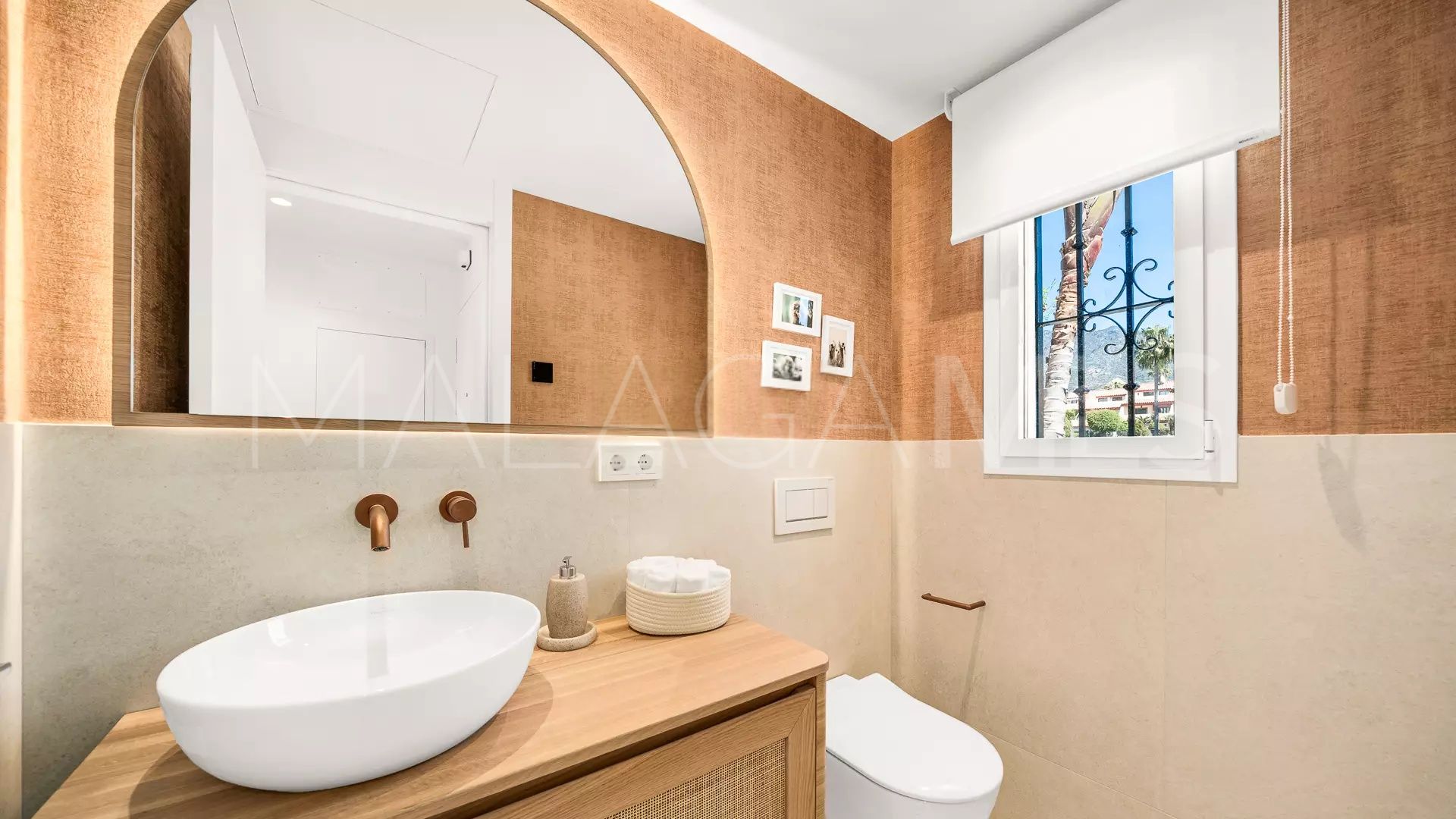 Golden Mile, adosado for sale with 5 bedrooms