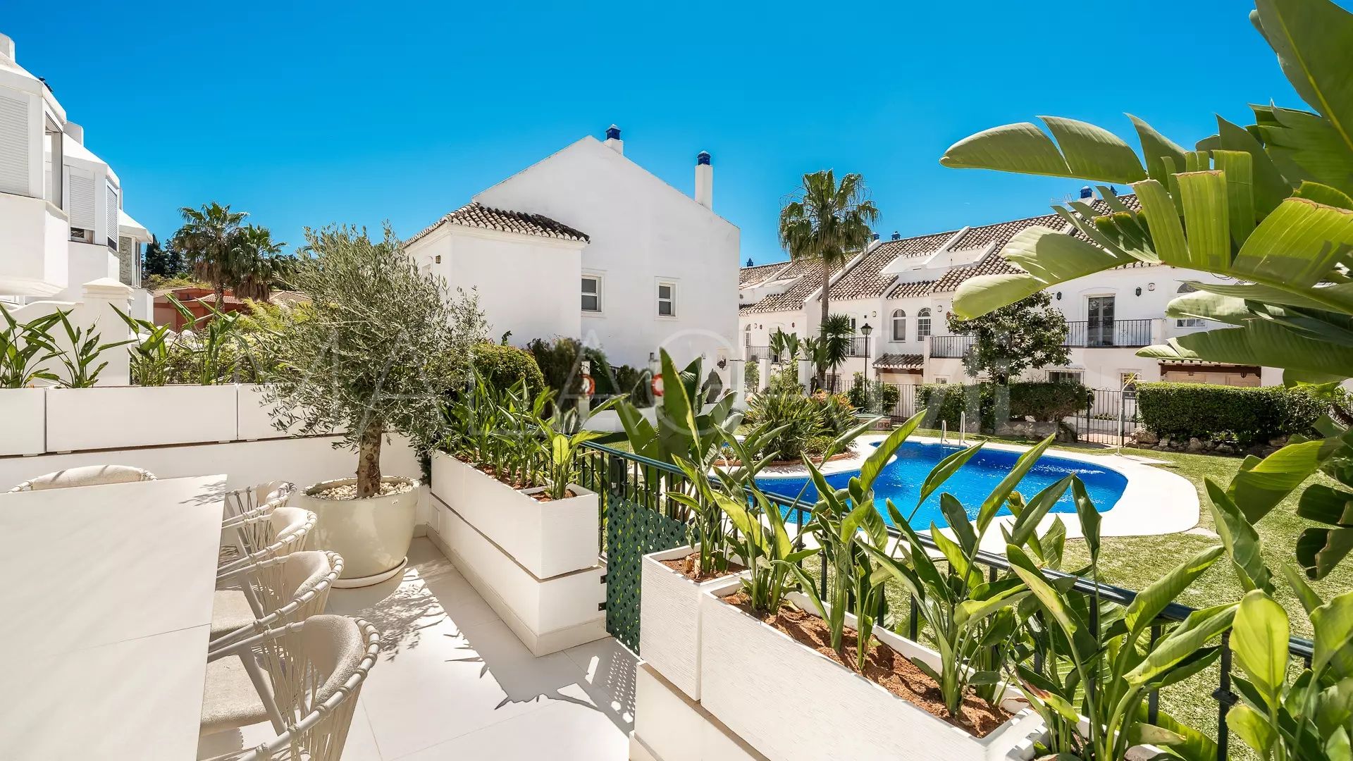 Golden Mile, adosado for sale with 5 bedrooms