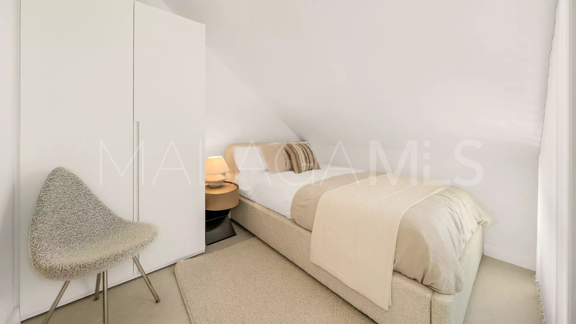Golden Mile, adosado for sale with 5 bedrooms