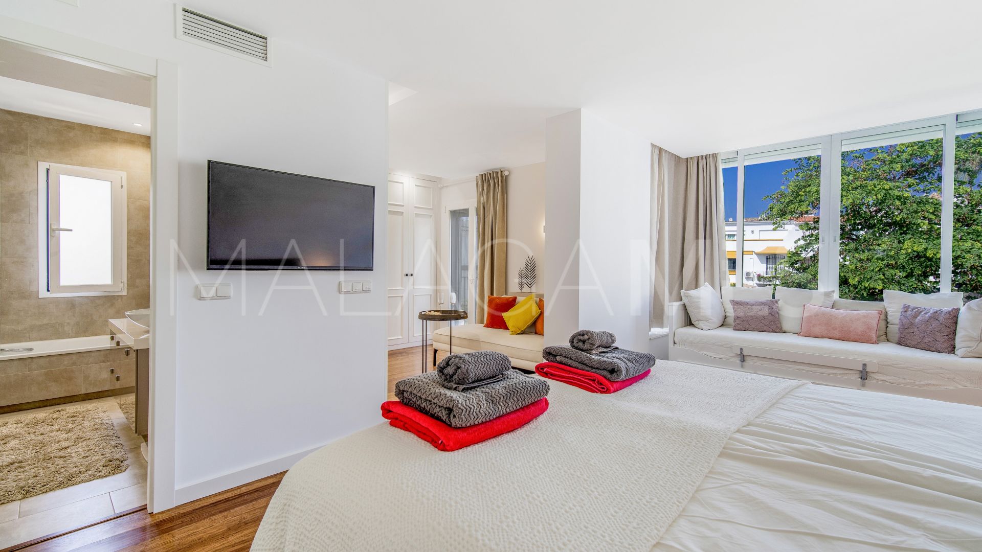 Maison de ville for sale in Marbellamar