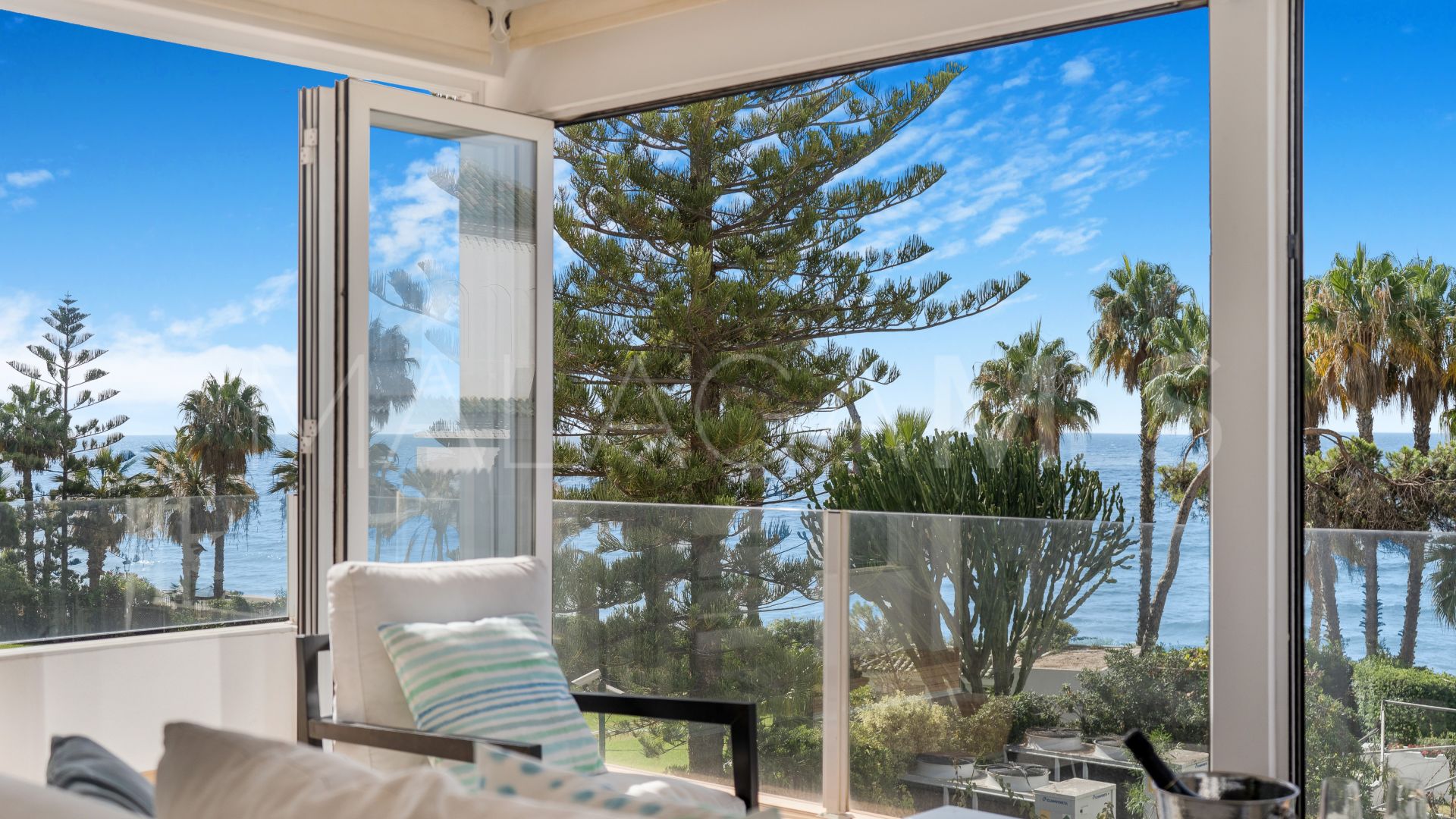 Maison de ville for sale in Marbellamar