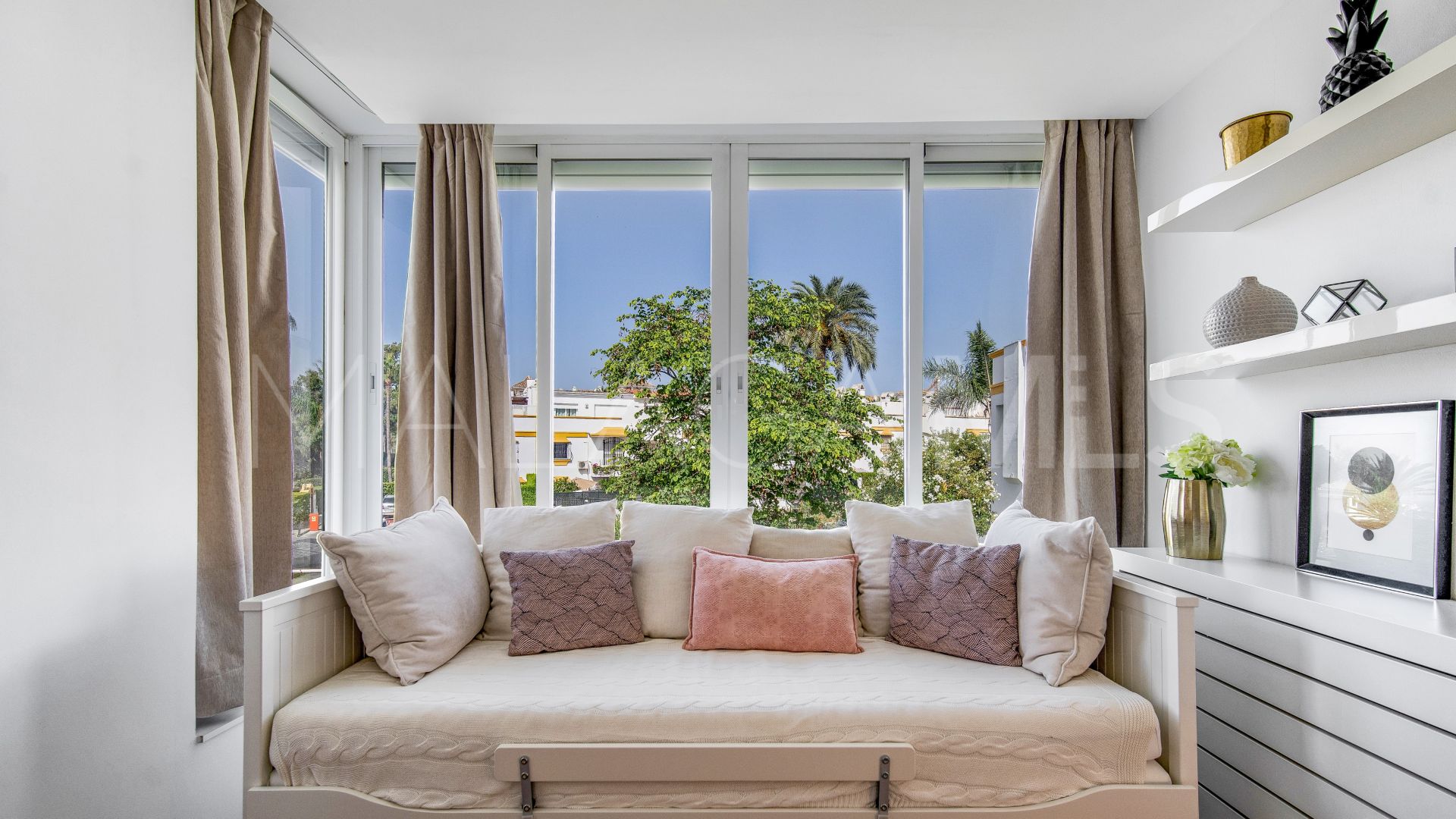 Maison de ville for sale in Marbellamar