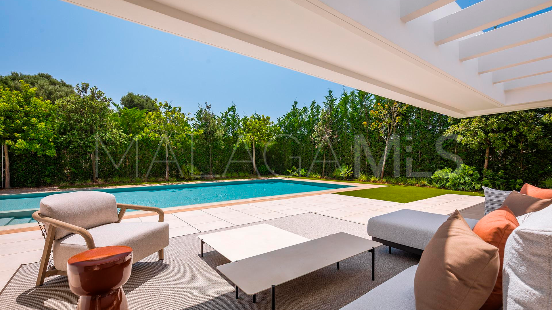 Villa for sale in El Paraiso