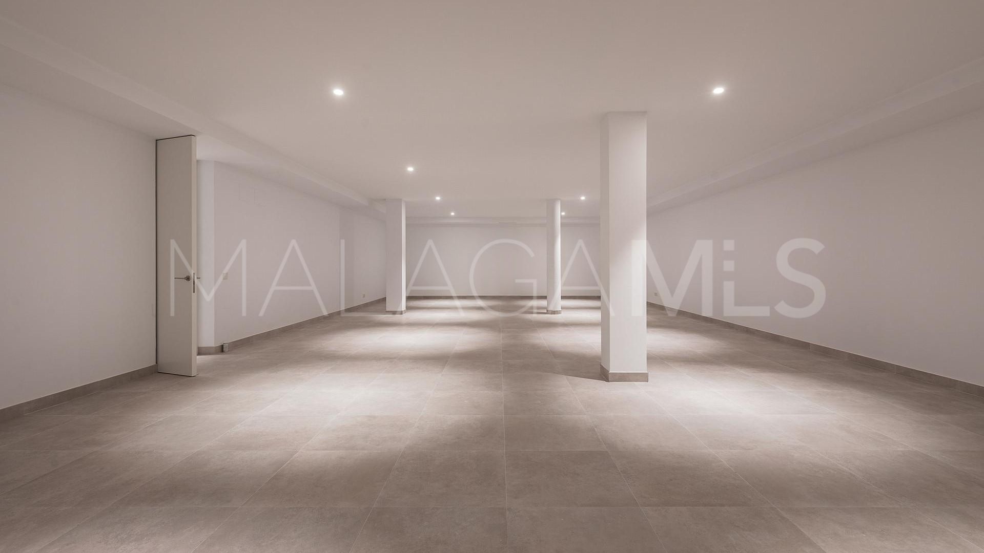 Villa for sale in El Paraiso