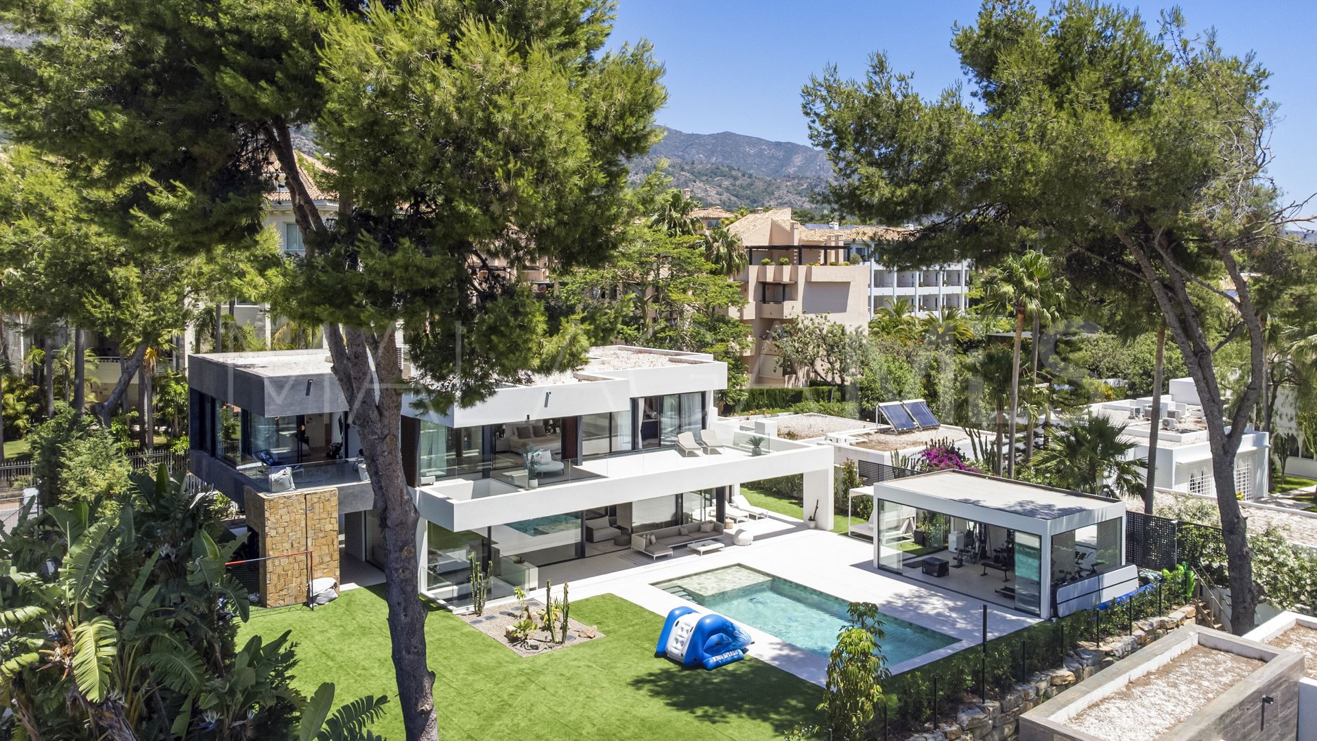 Se vende villa in Rocio de Nagüeles de 5 bedrooms