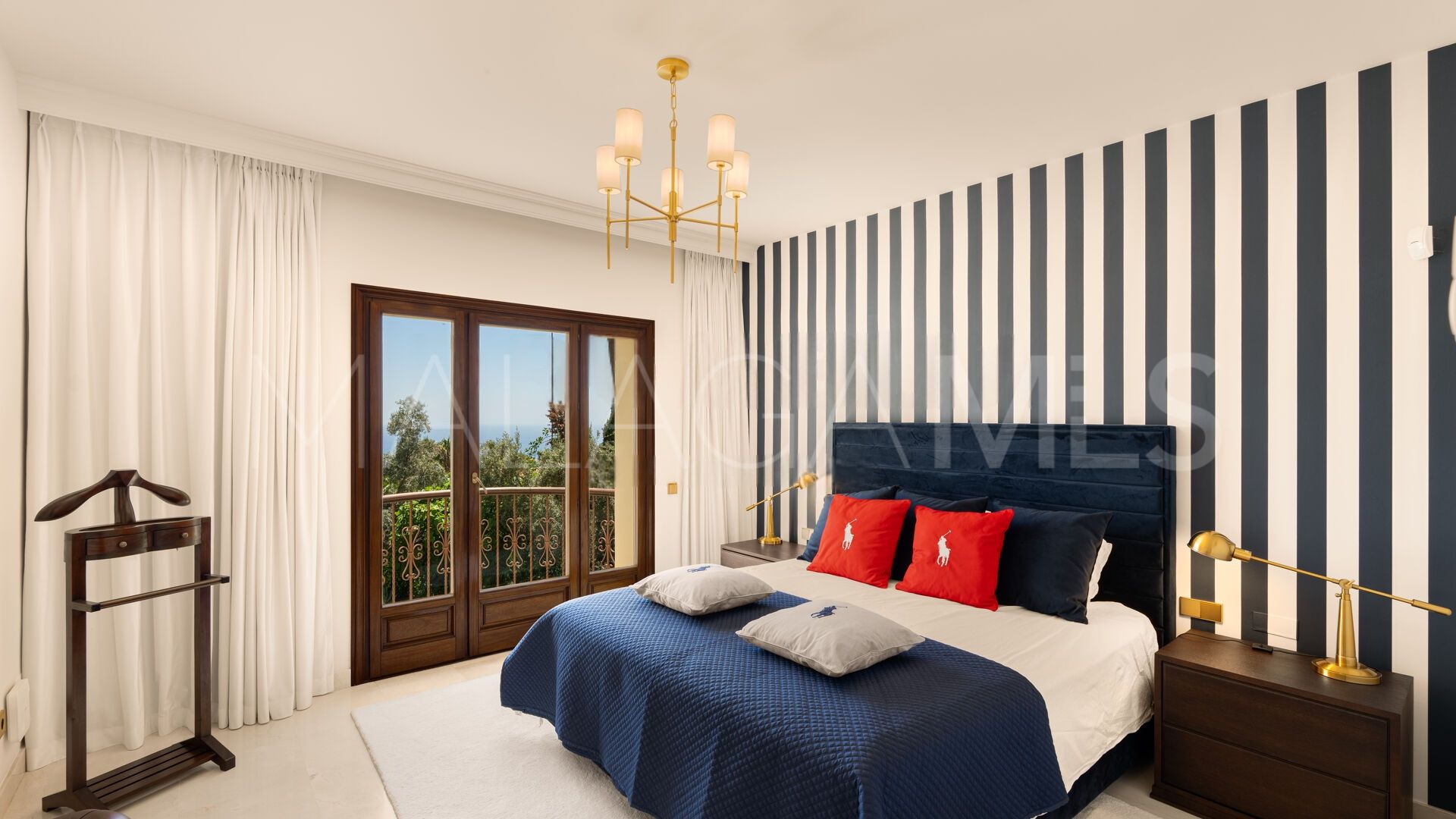 Villa for sale in Sierra Blanca