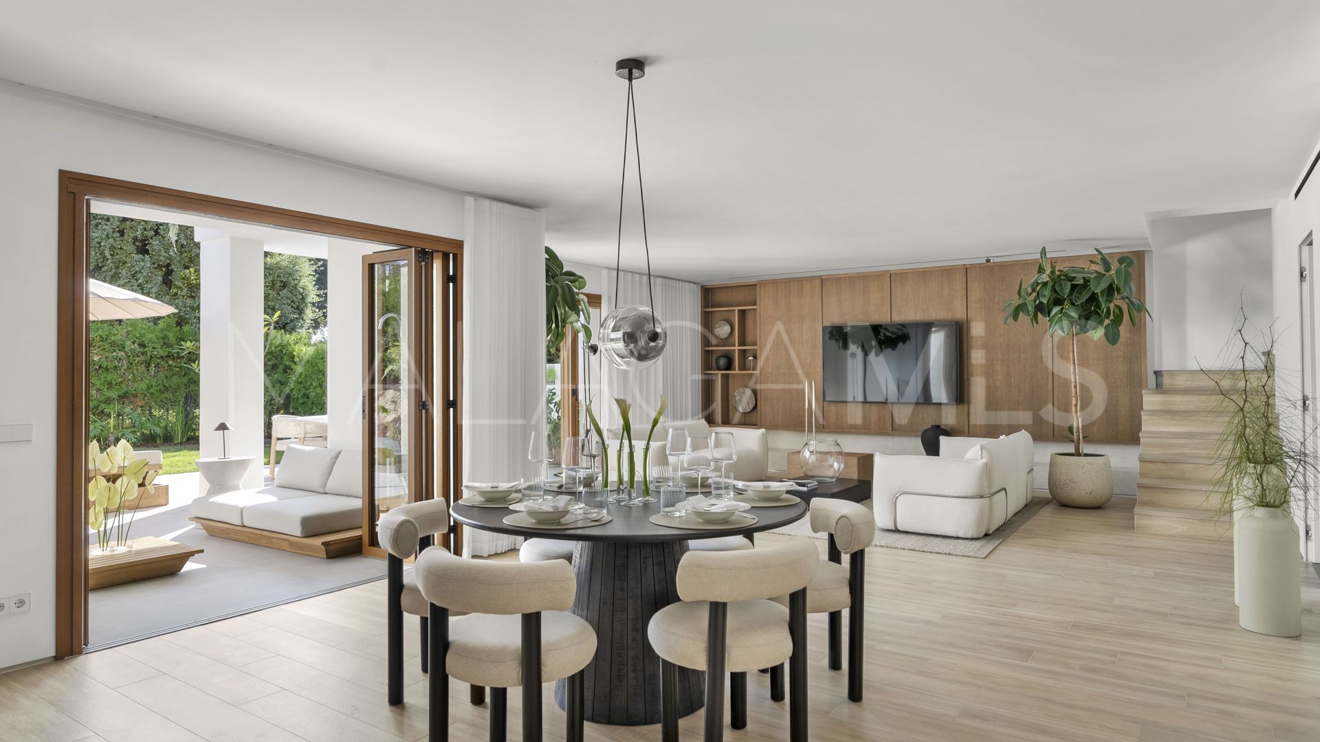 Ground floor duplex for sale in Nueva Andalucia