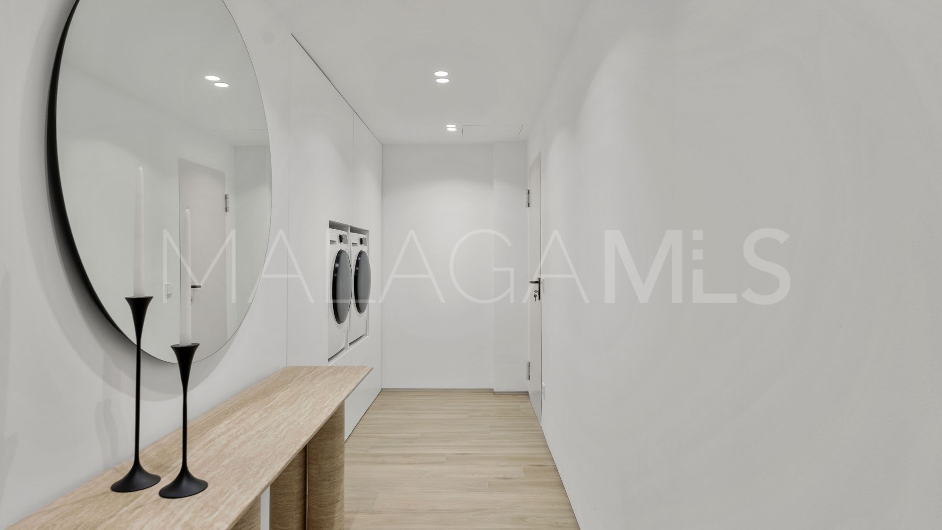 Ground floor duplex for sale in Nueva Andalucia