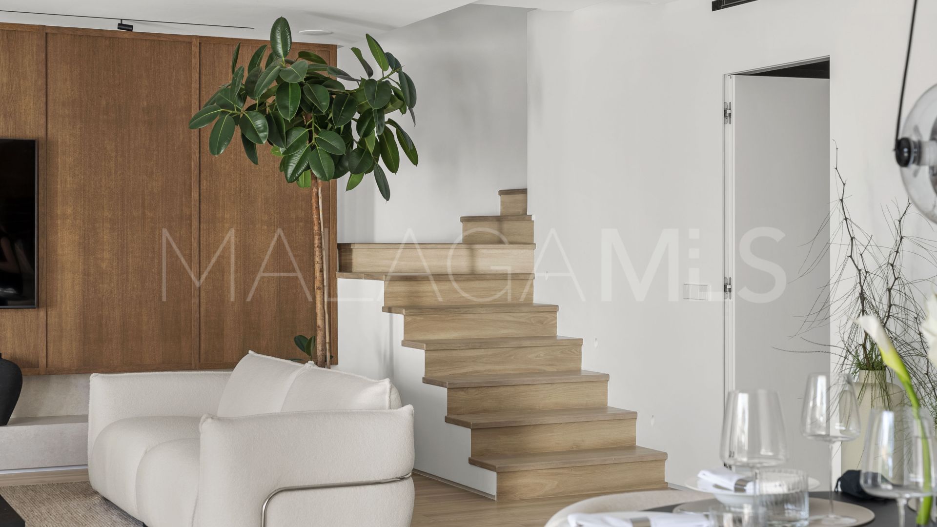 Ground floor duplex for sale in Nueva Andalucia