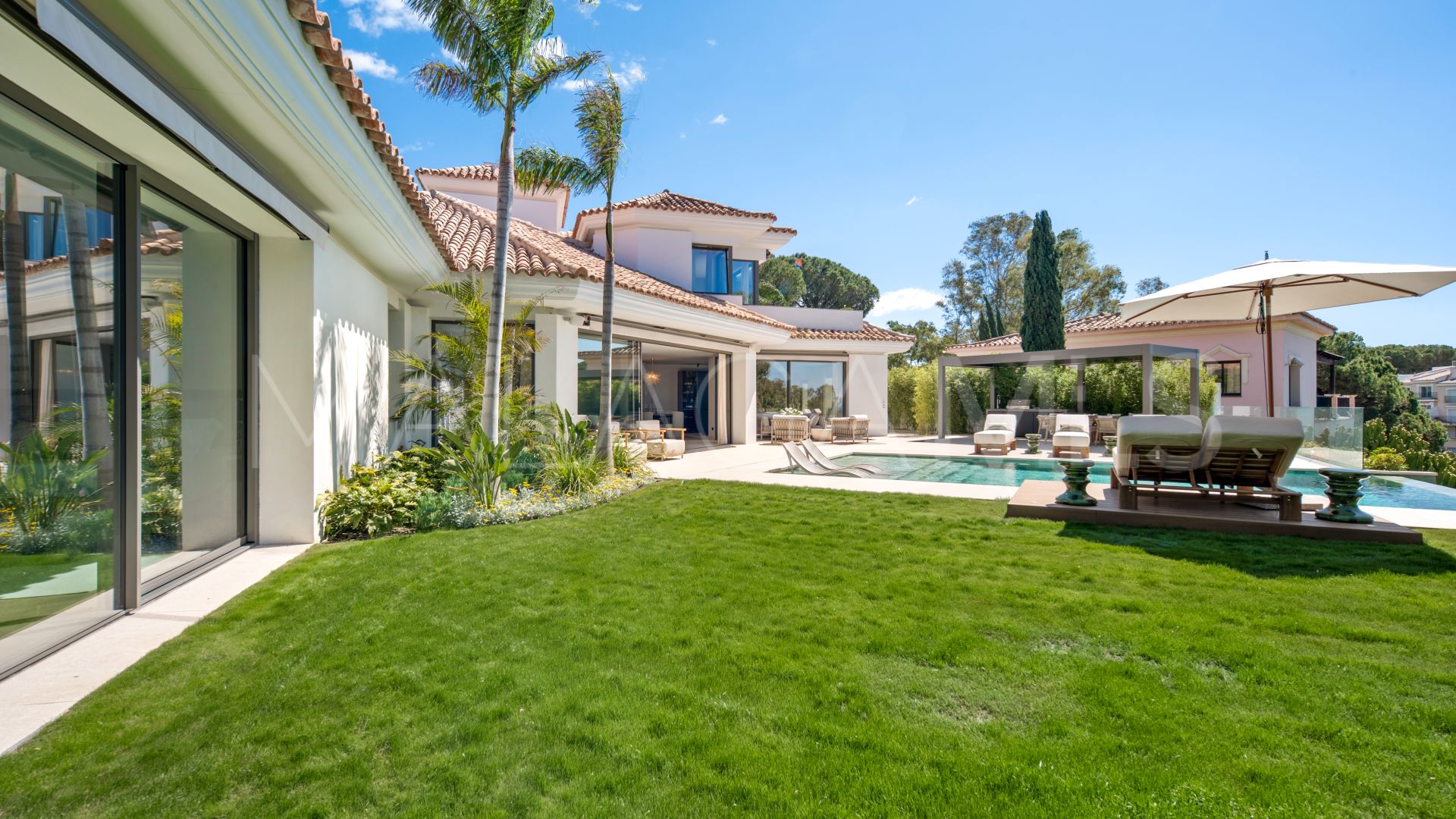 Villa for sale in El Herrojo