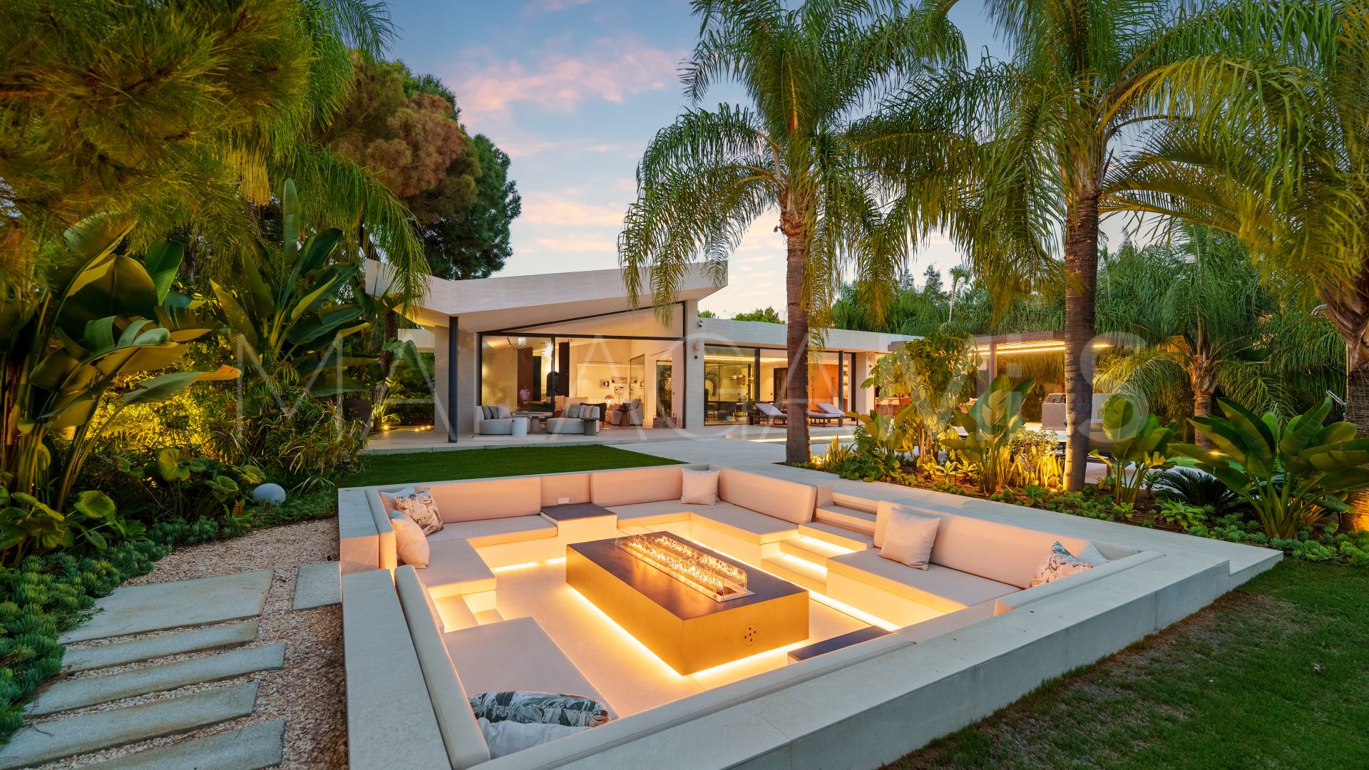 Hacienda las Chapas, villa de 5 bedrooms for sale