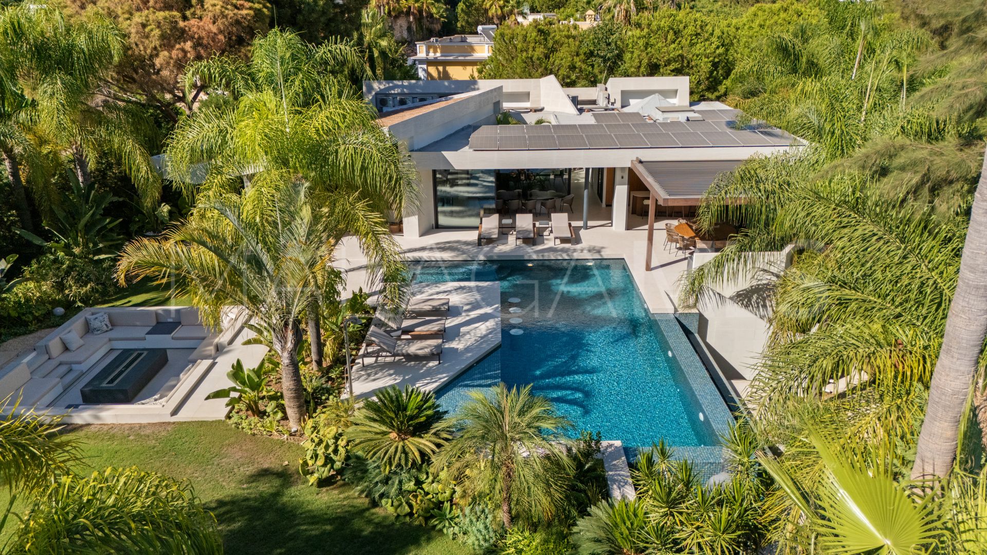 Hacienda las Chapas, villa de 5 bedrooms for sale
