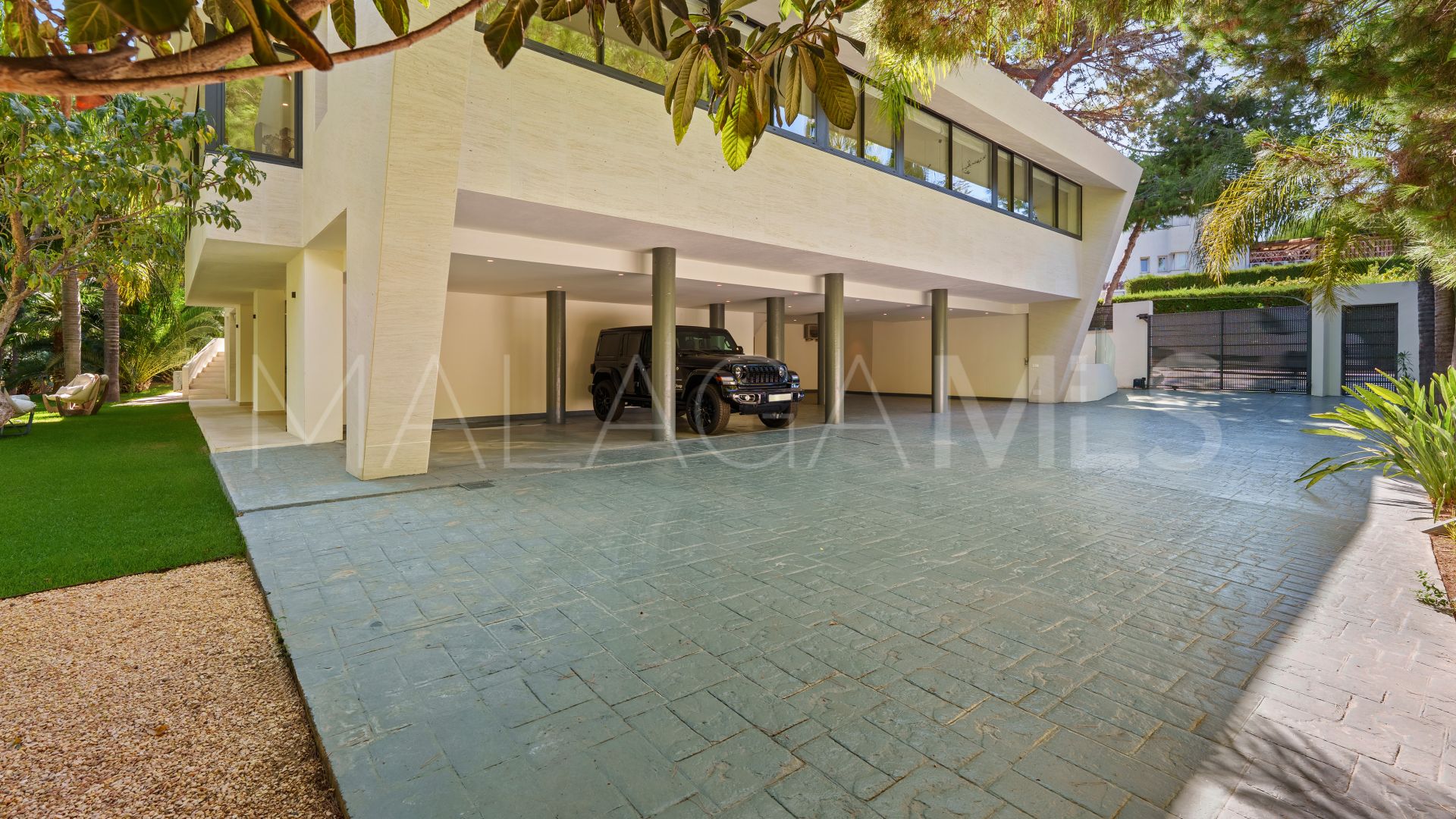 Hacienda las Chapas, villa de 5 bedrooms for sale
