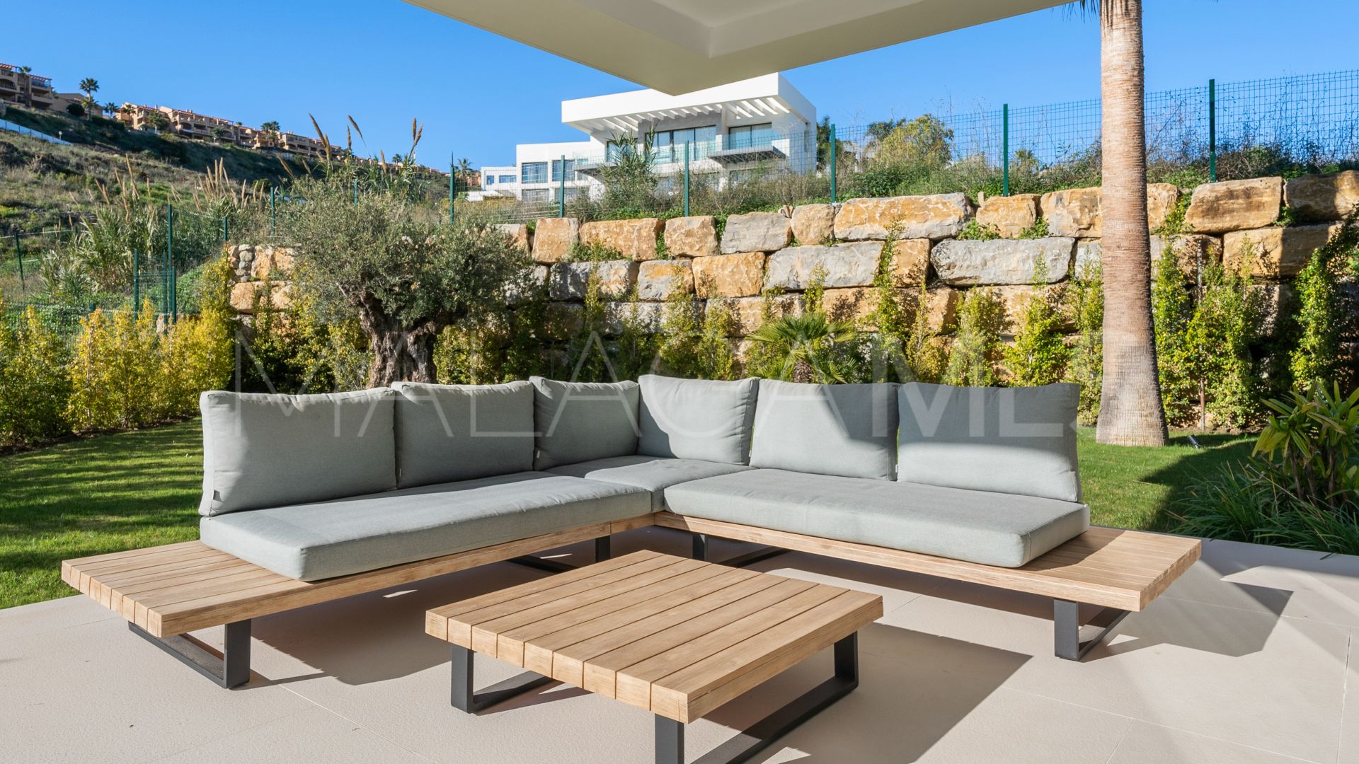 Villa for sale in Mirador del Paraiso