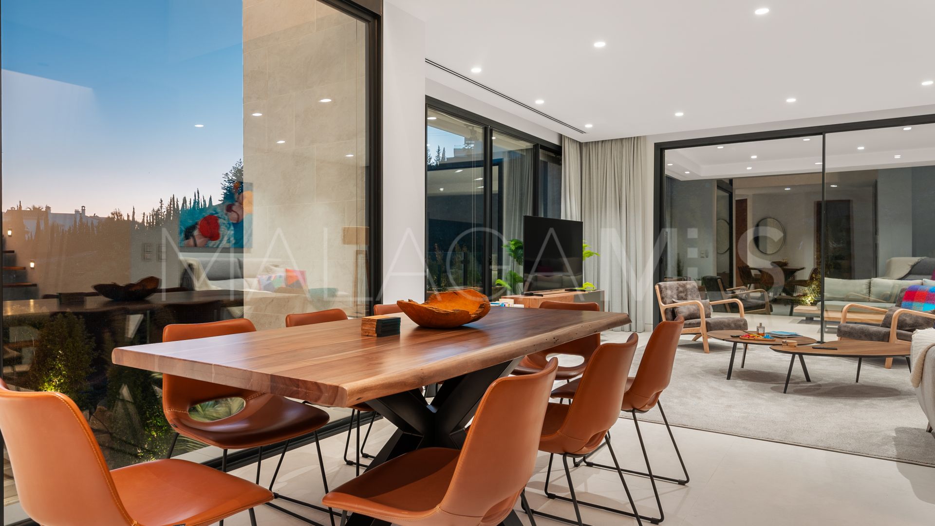 Villa for sale in Mirador del Paraiso