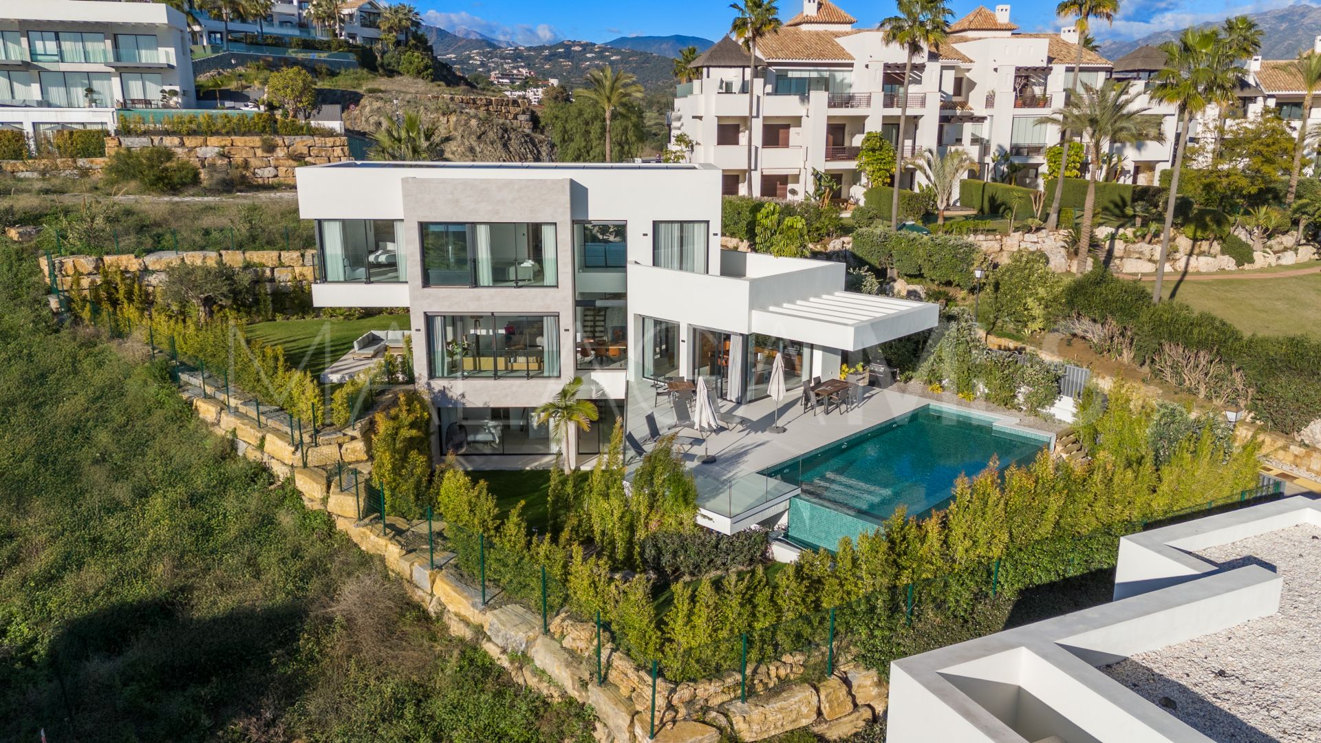 Villa for sale in Mirador del Paraiso