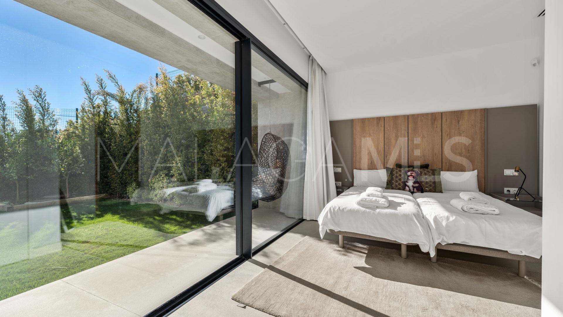 Villa for sale in Mirador del Paraiso