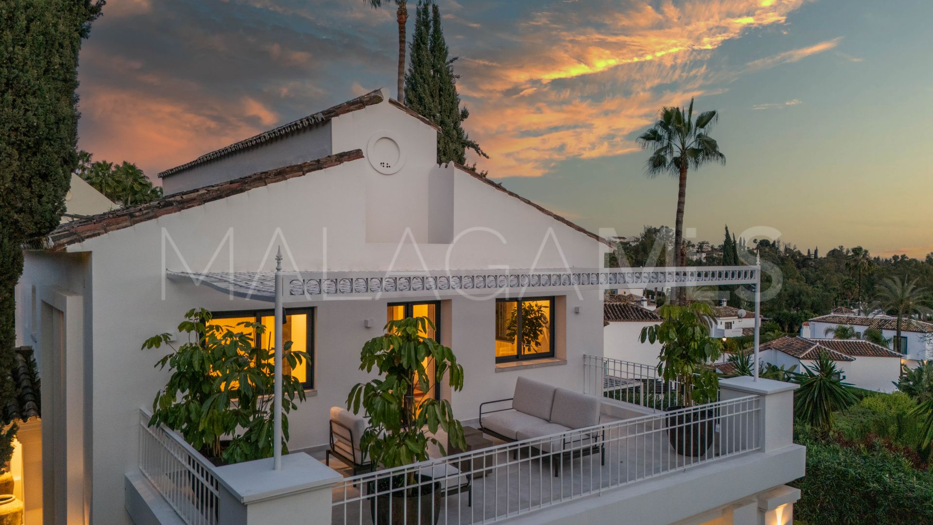 4 bedrooms villa in Nueva Andalucia for sale