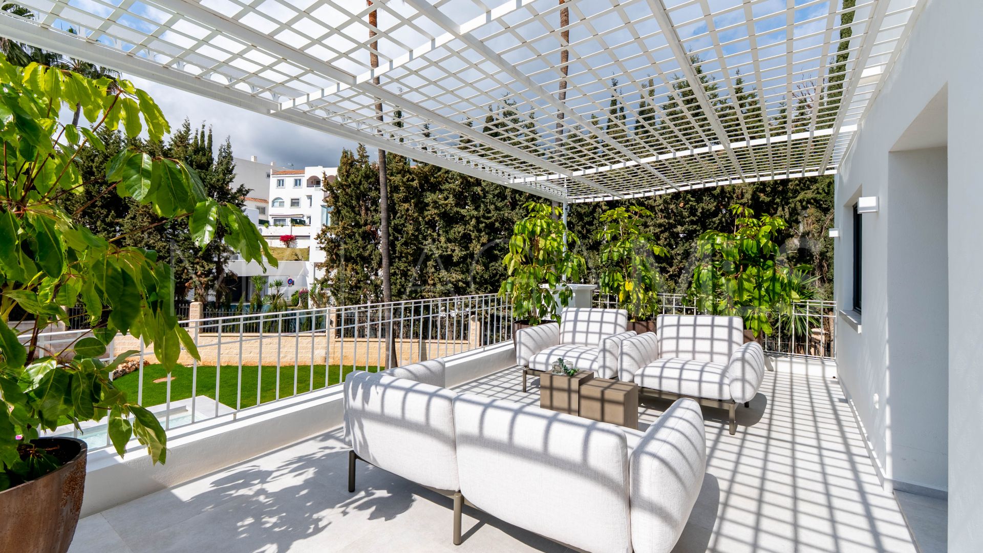 4 bedrooms villa in Nueva Andalucia for sale