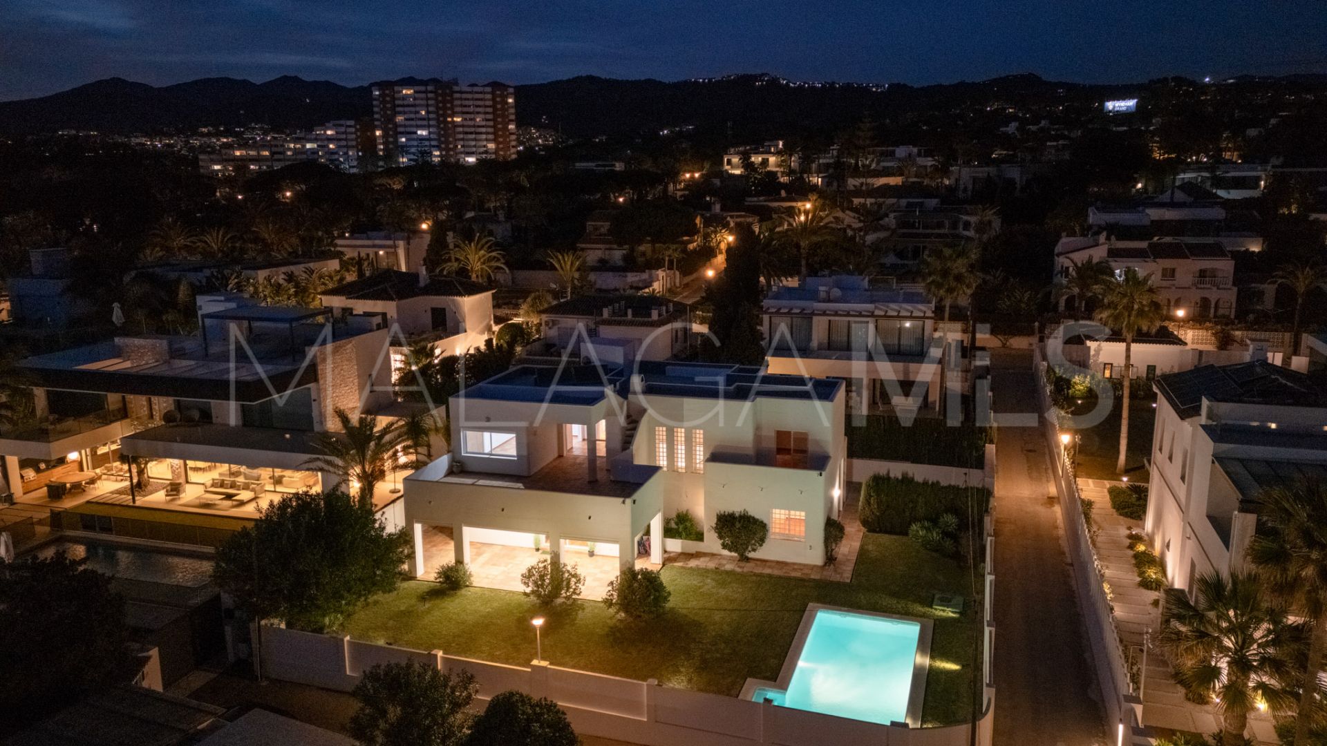 Villa for sale in Marbesa