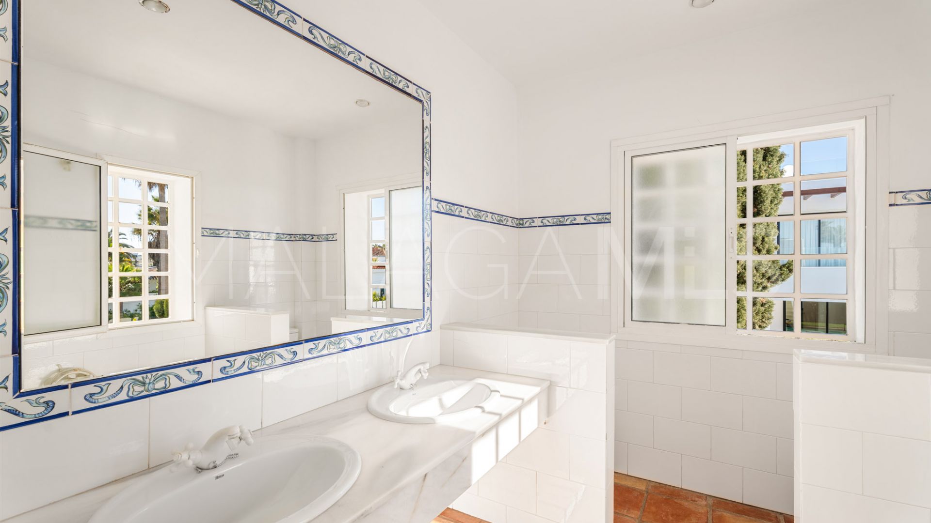 Villa for sale in Marbesa