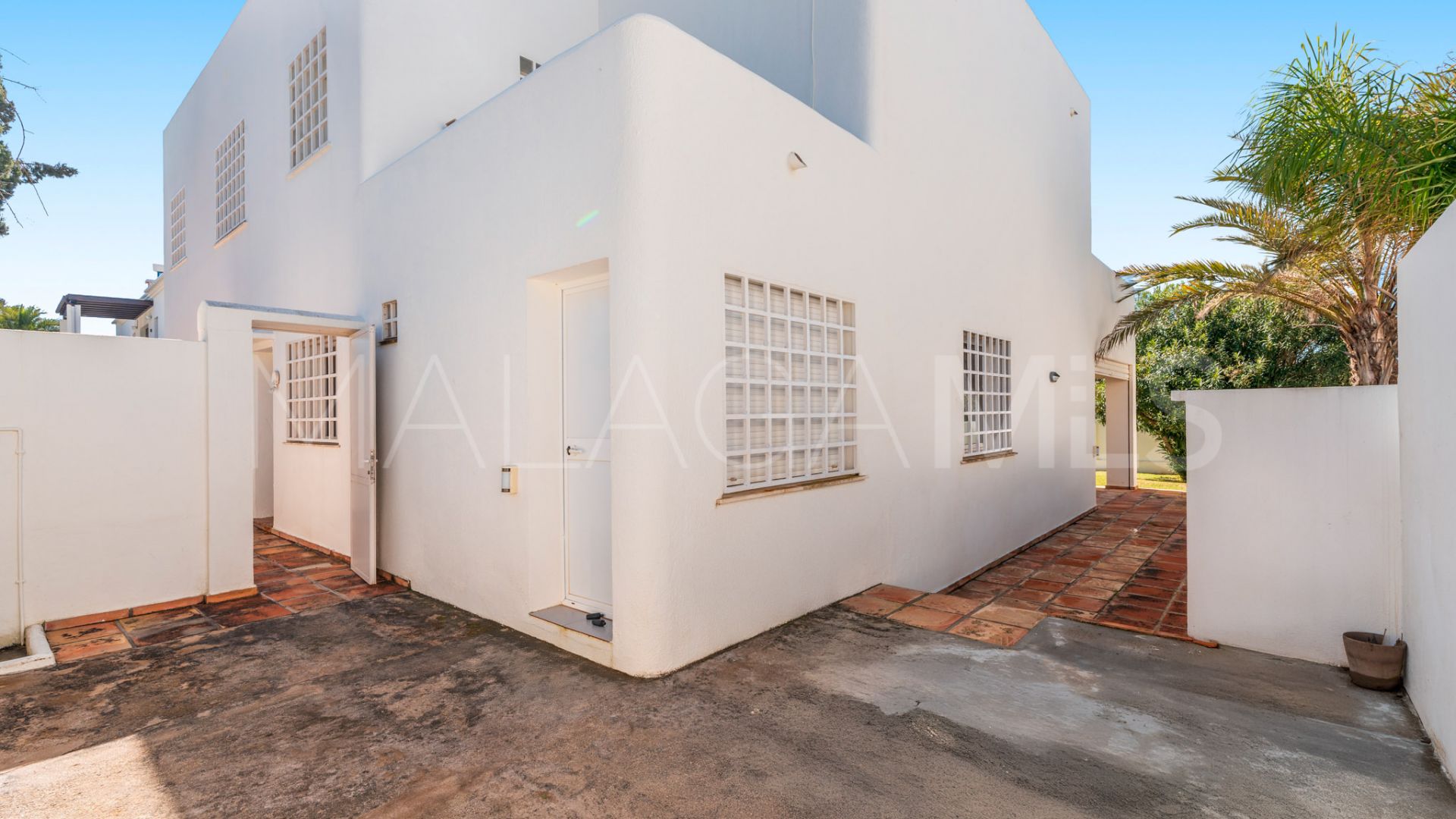 Villa for sale in Marbesa