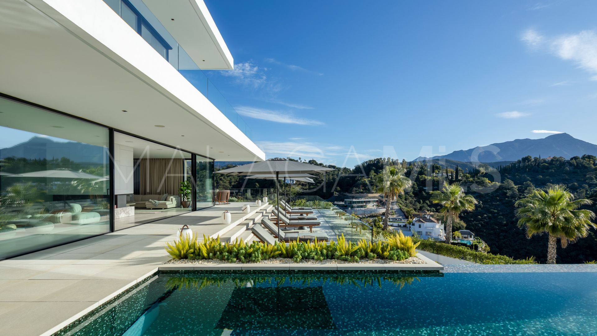 Villa for sale in El Madroñal