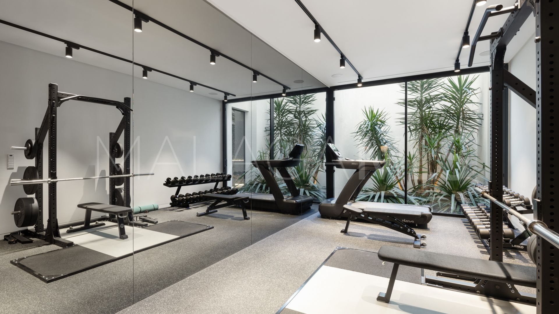 Villa for sale in El Madroñal