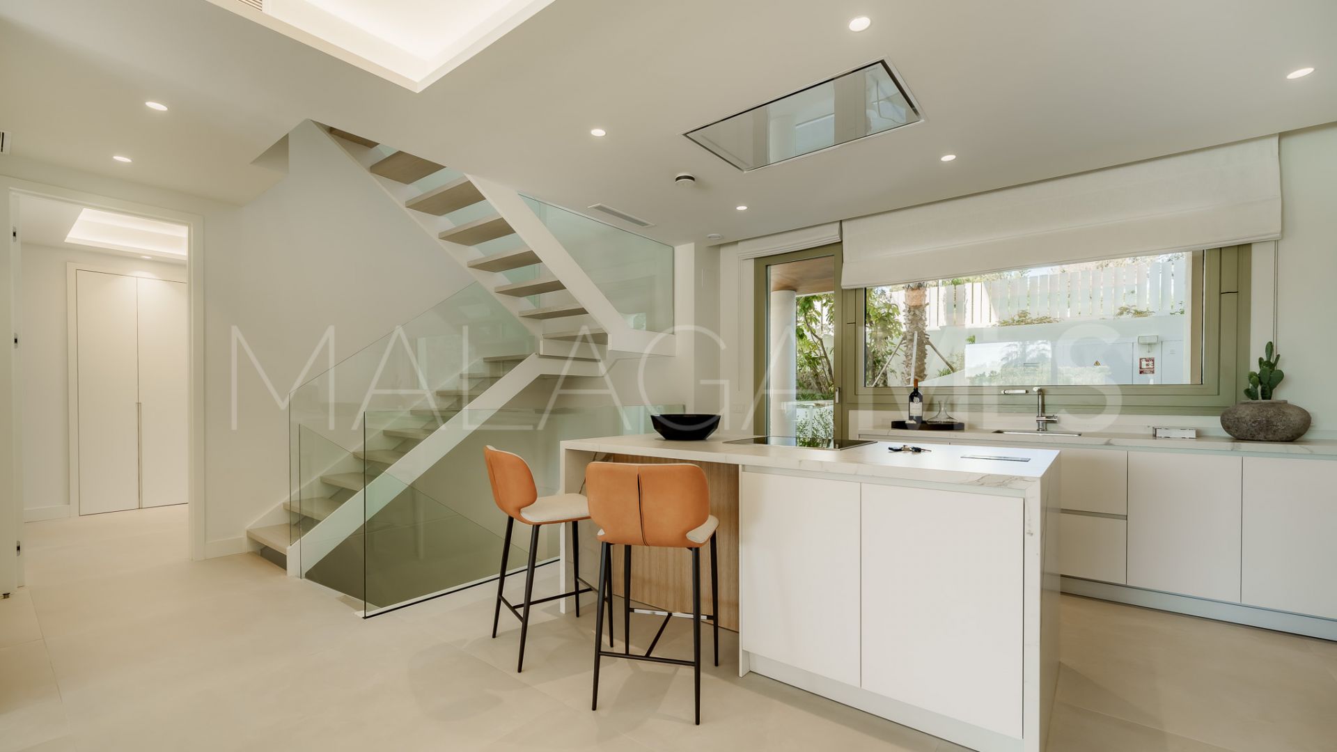 Triplex for sale in Benalús