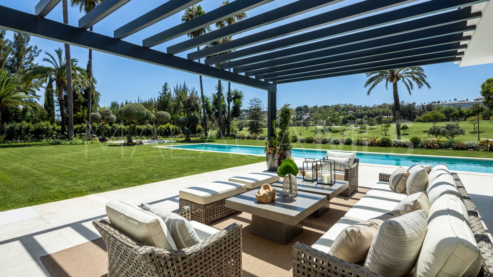 Villa with 7 bedrooms for sale in Las Brisas