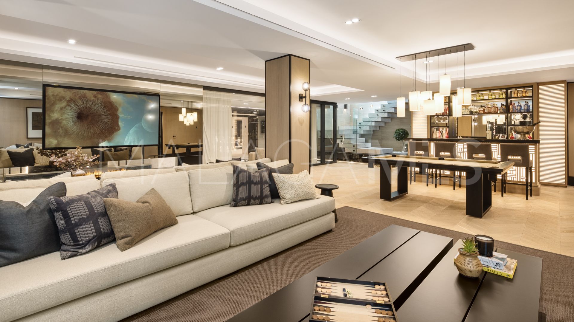 Villa with 7 bedrooms for sale in Las Brisas