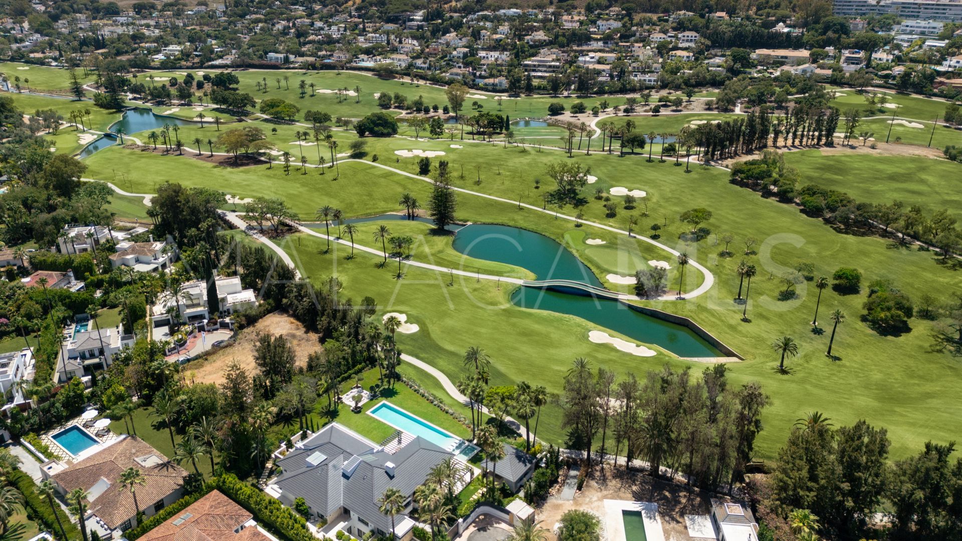 Villa with 7 bedrooms for sale in Las Brisas
