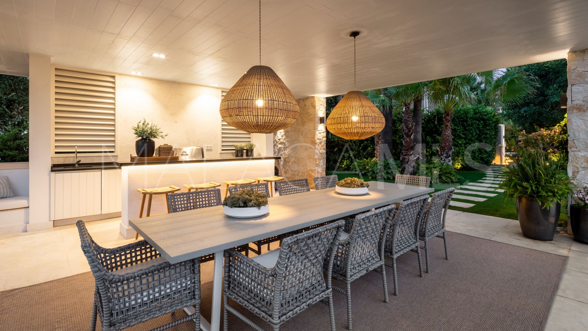 Villa with 7 bedrooms for sale in Las Brisas