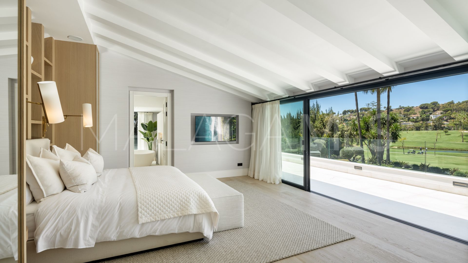 Villa with 7 bedrooms for sale in Las Brisas