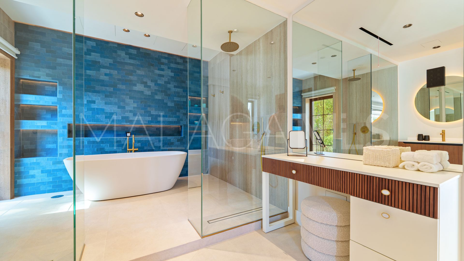 Villa for sale in Marbella - Puerto Banus