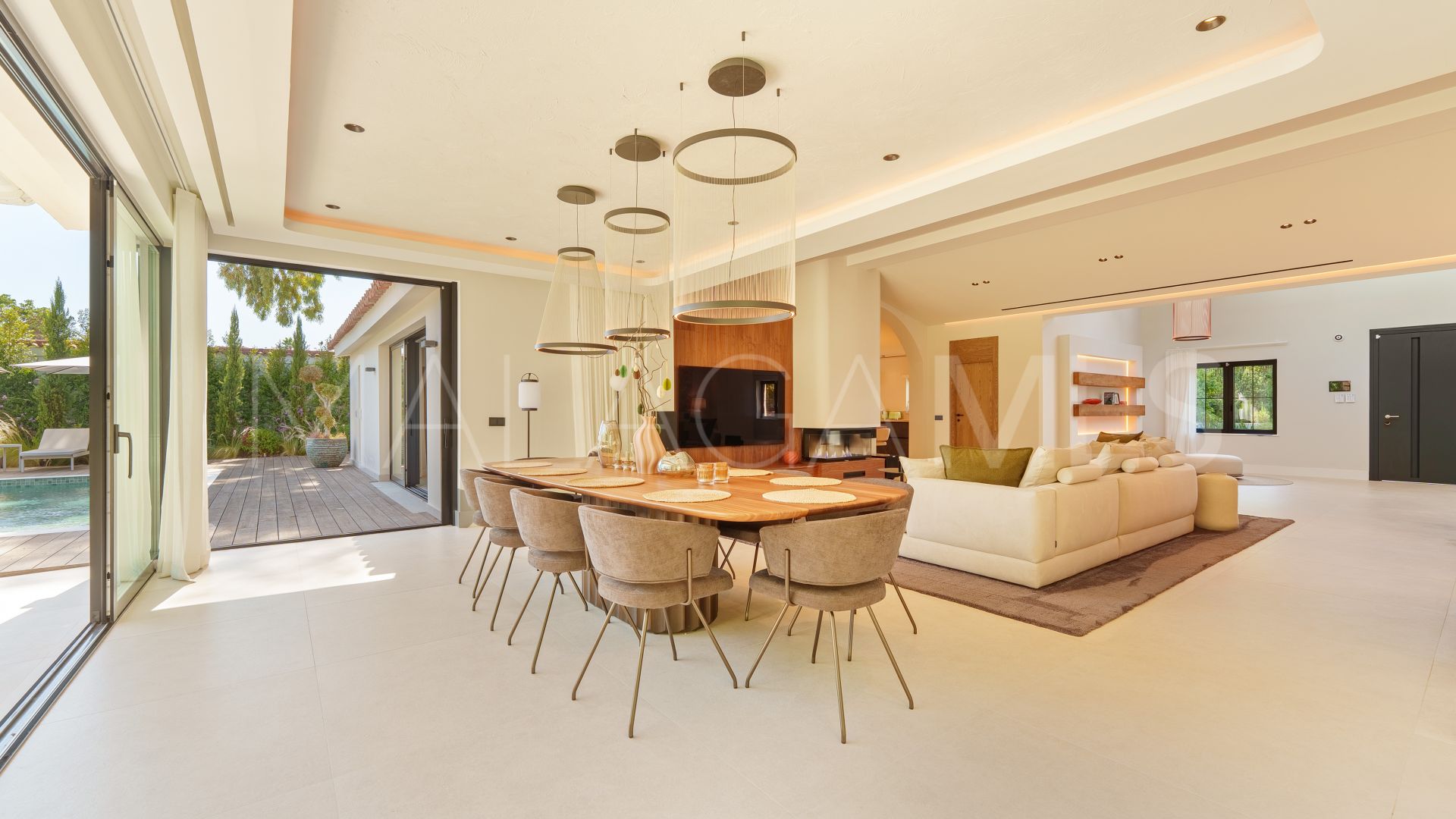 Villa for sale in Marbella - Puerto Banus