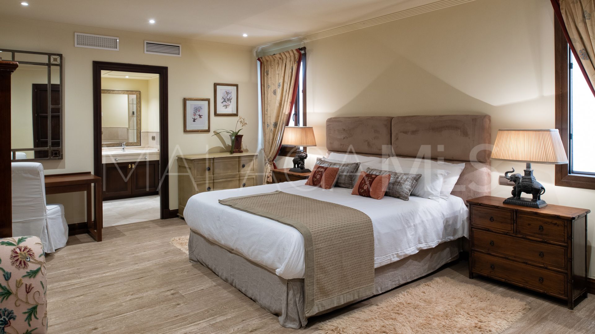 Villa for sale in Sierra Blanca