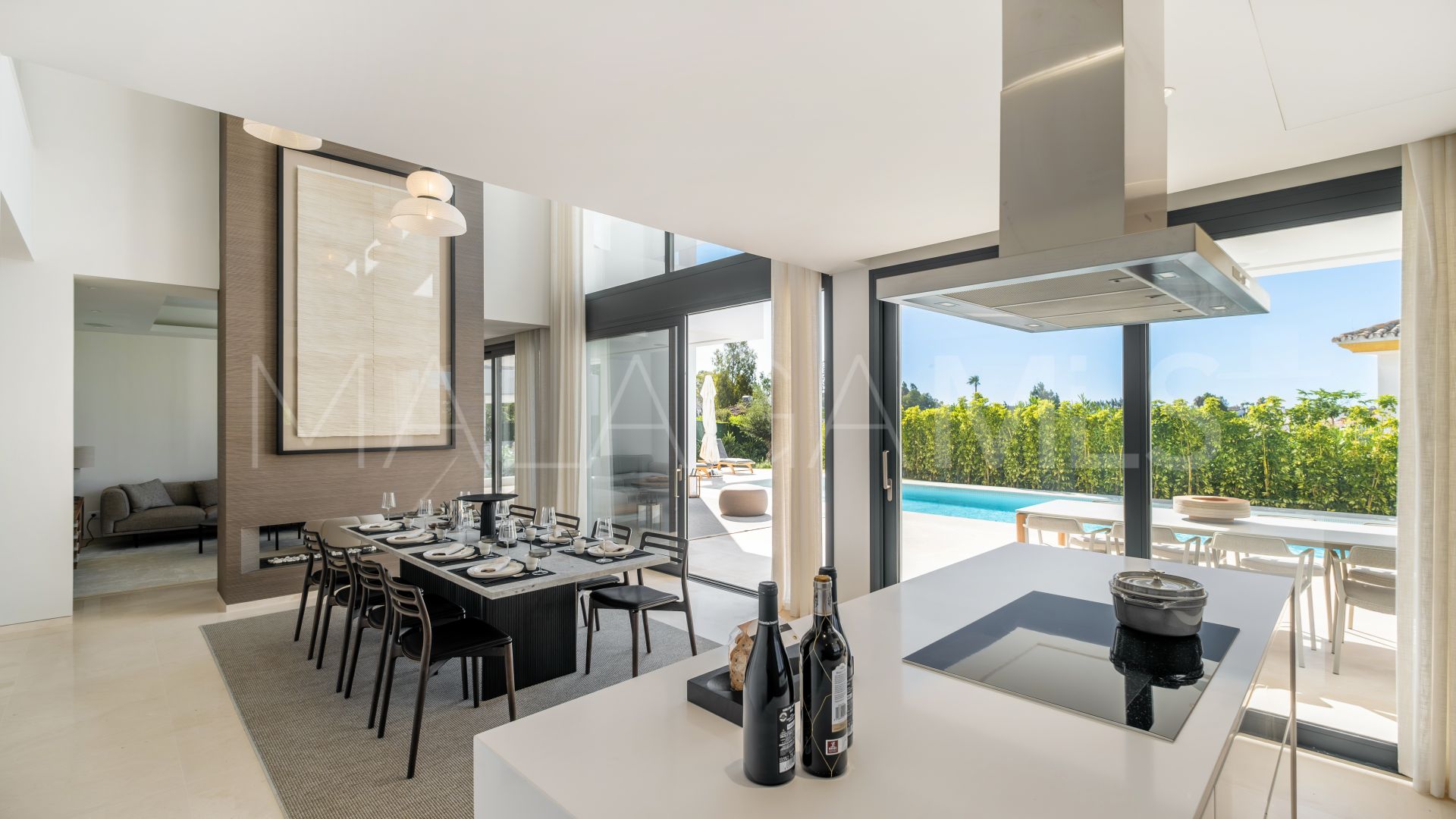 Villa for sale in El Paraiso