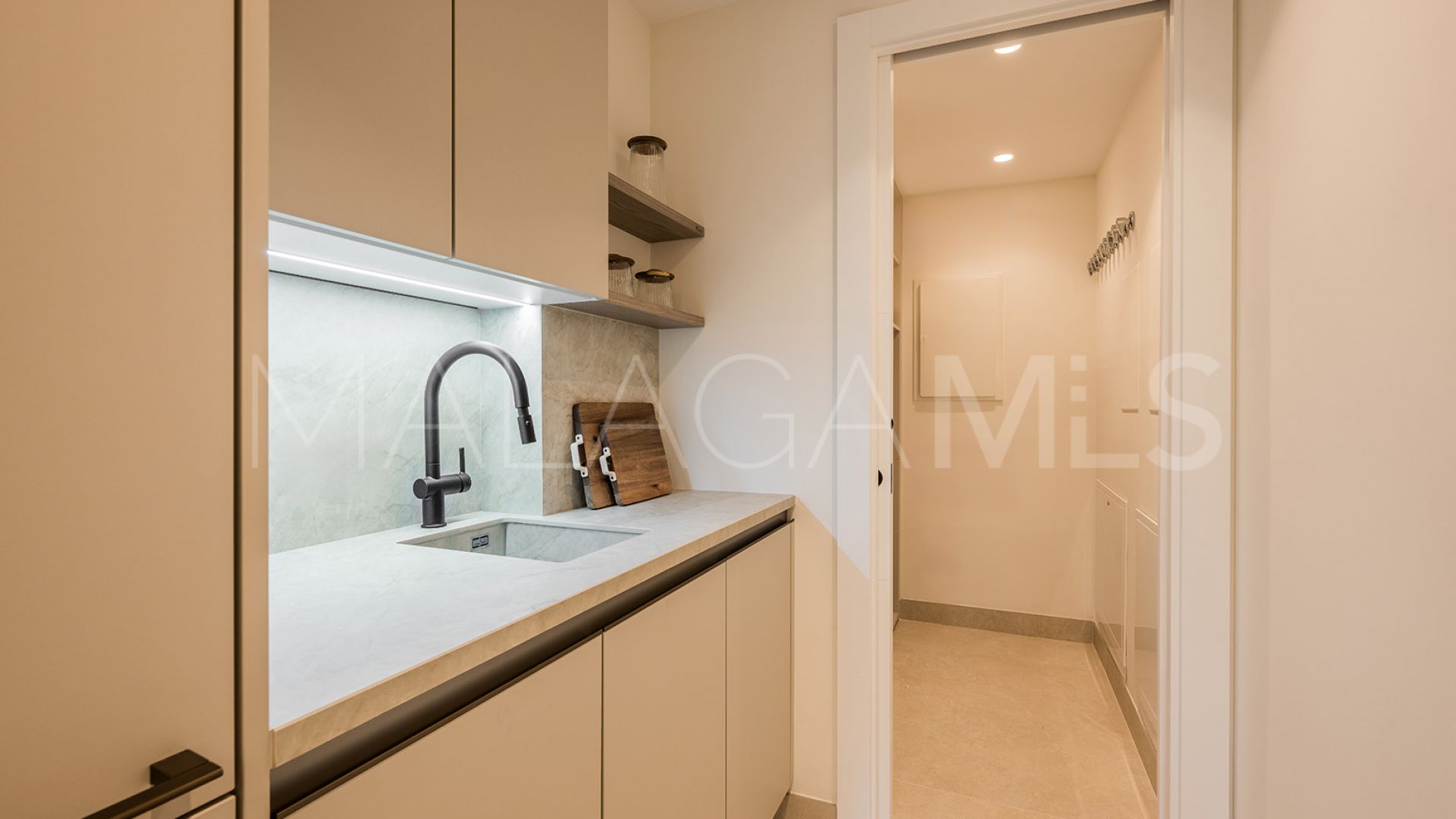 For sale Los Granados del Mar apartment with 4 bedrooms