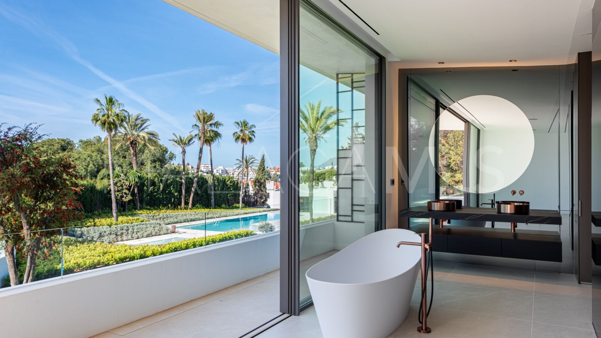 Nueva Andalucia, villa pareada a la venta de 3 bedrooms