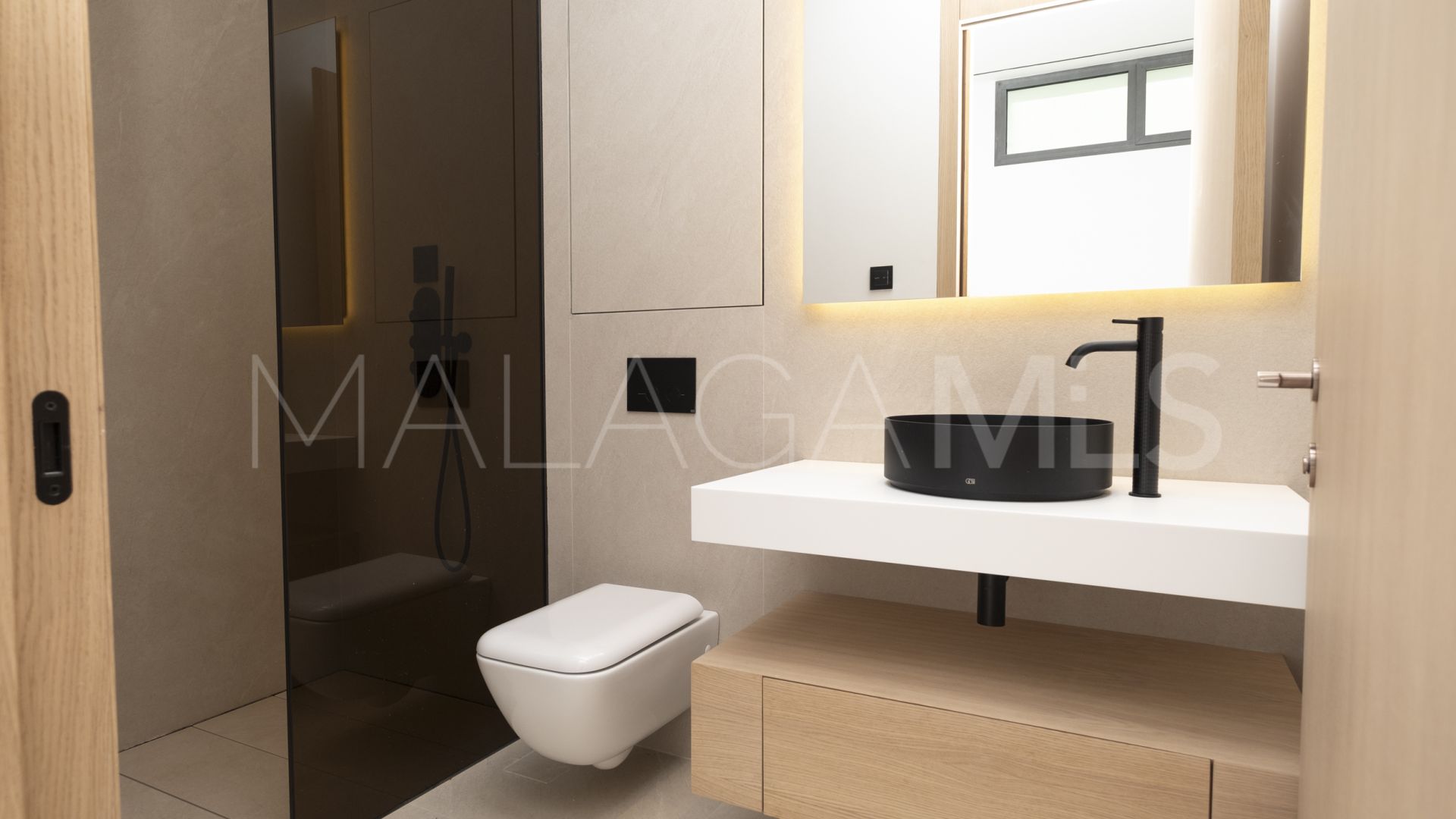 Nueva Andalucia, villa pareada a la venta de 3 bedrooms