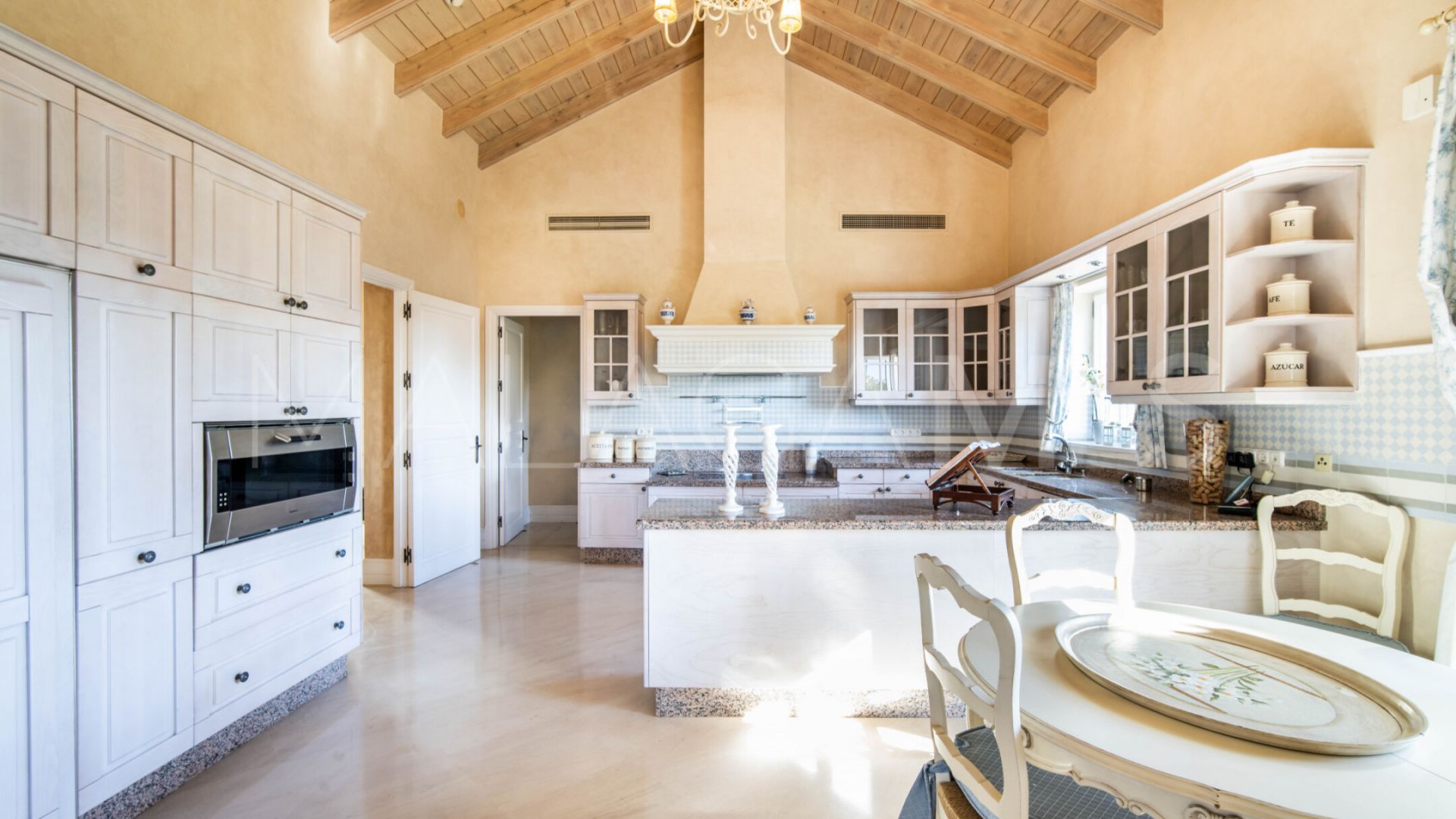 Villa in Altos Reales for sale