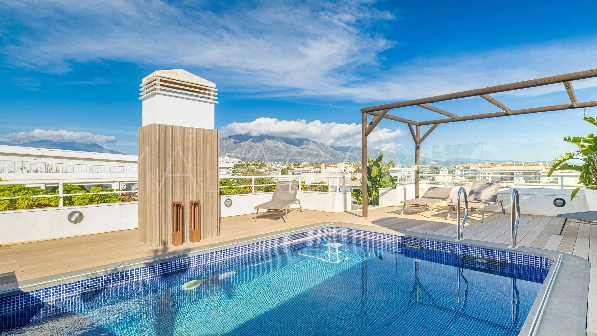 Zweistöckiges penthouse for sale in Marbella - Puerto Banus