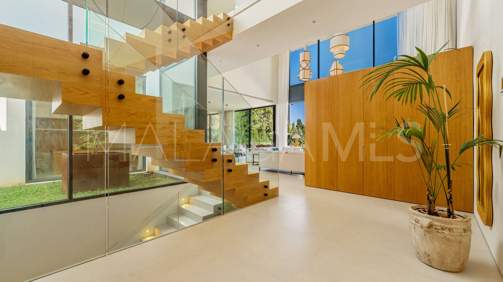 Villa with 6 bedrooms for sale in Guadalmina Alta