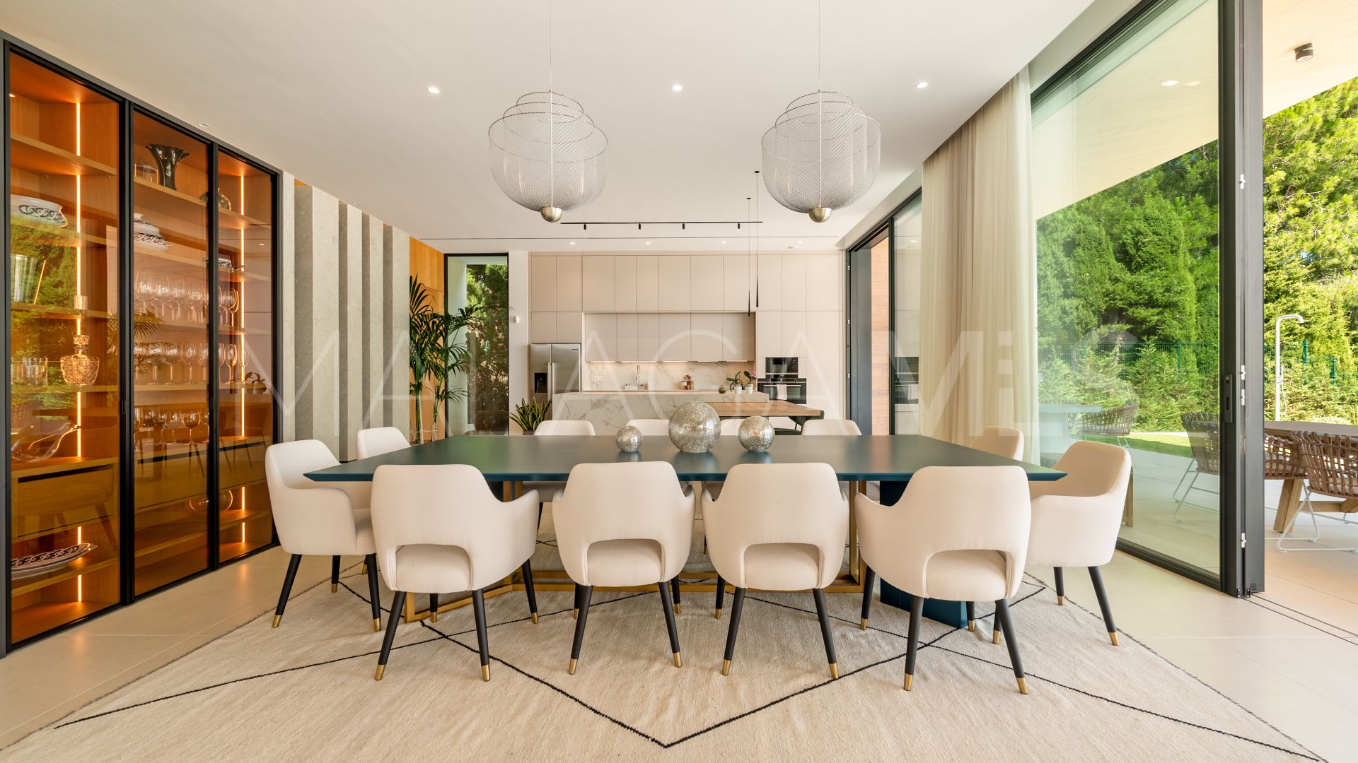 Villa with 6 bedrooms for sale in Guadalmina Alta