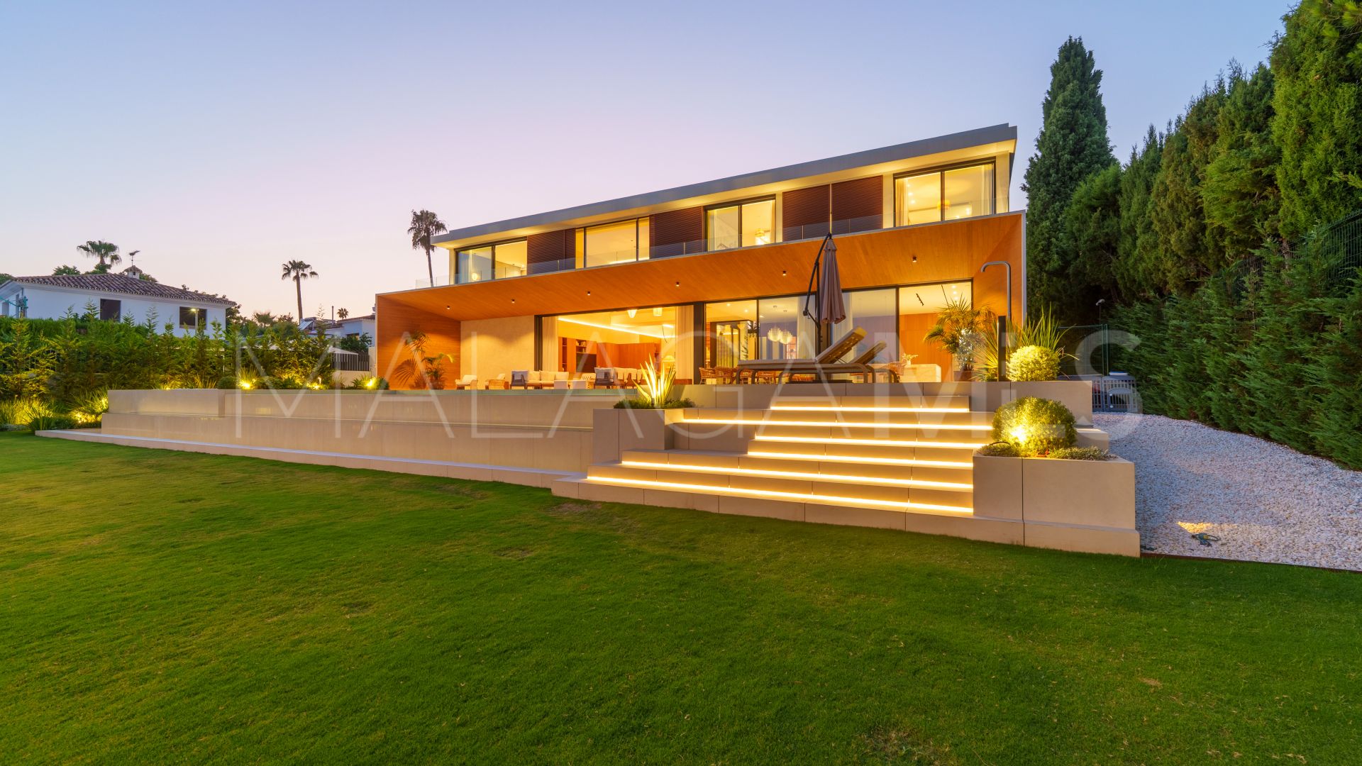 Villa with 6 bedrooms for sale in Guadalmina Alta